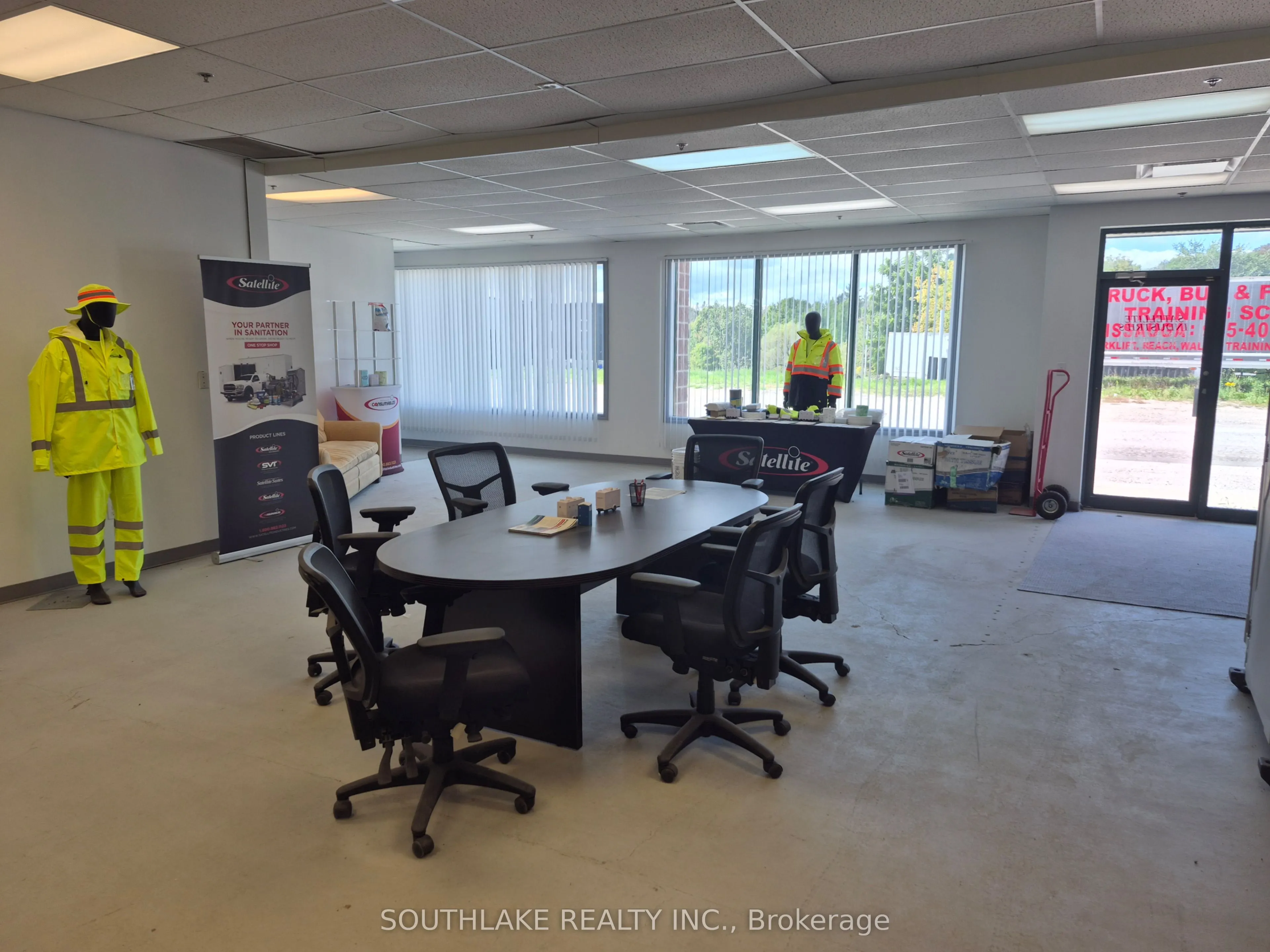 55 Industrial Road #8-9
