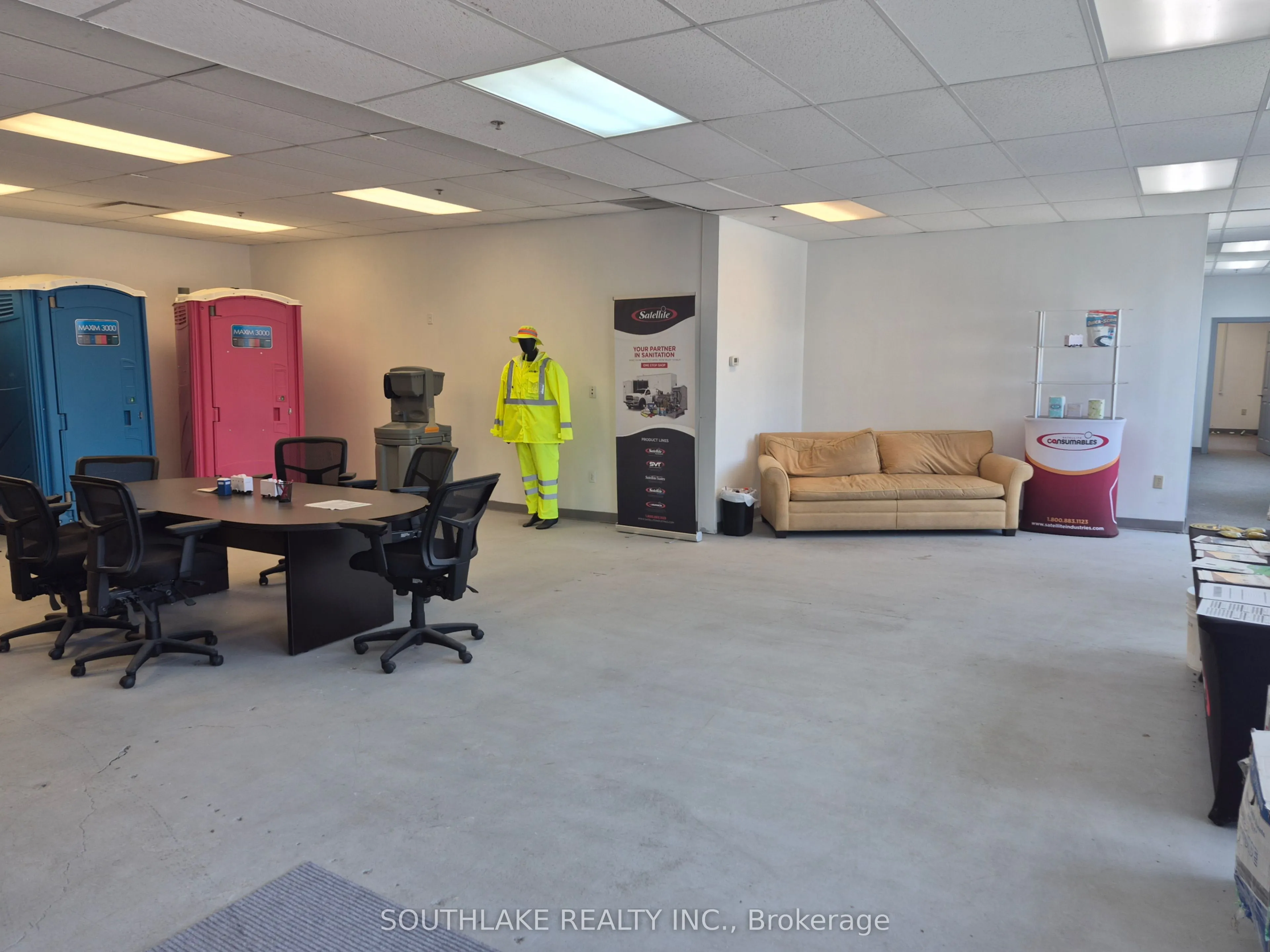 55 Industrial Road #8-9
