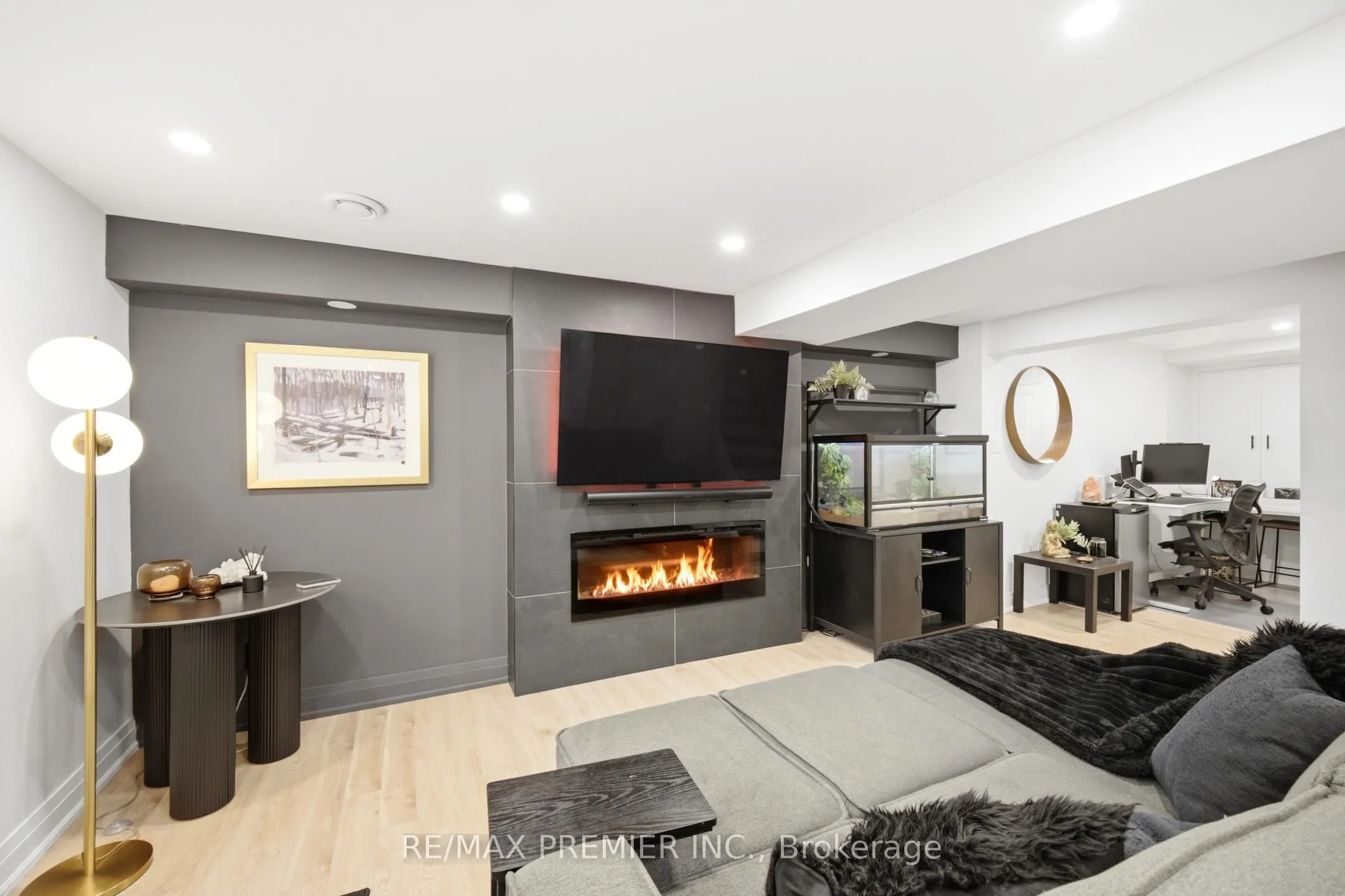 115 William Roe Boulevard