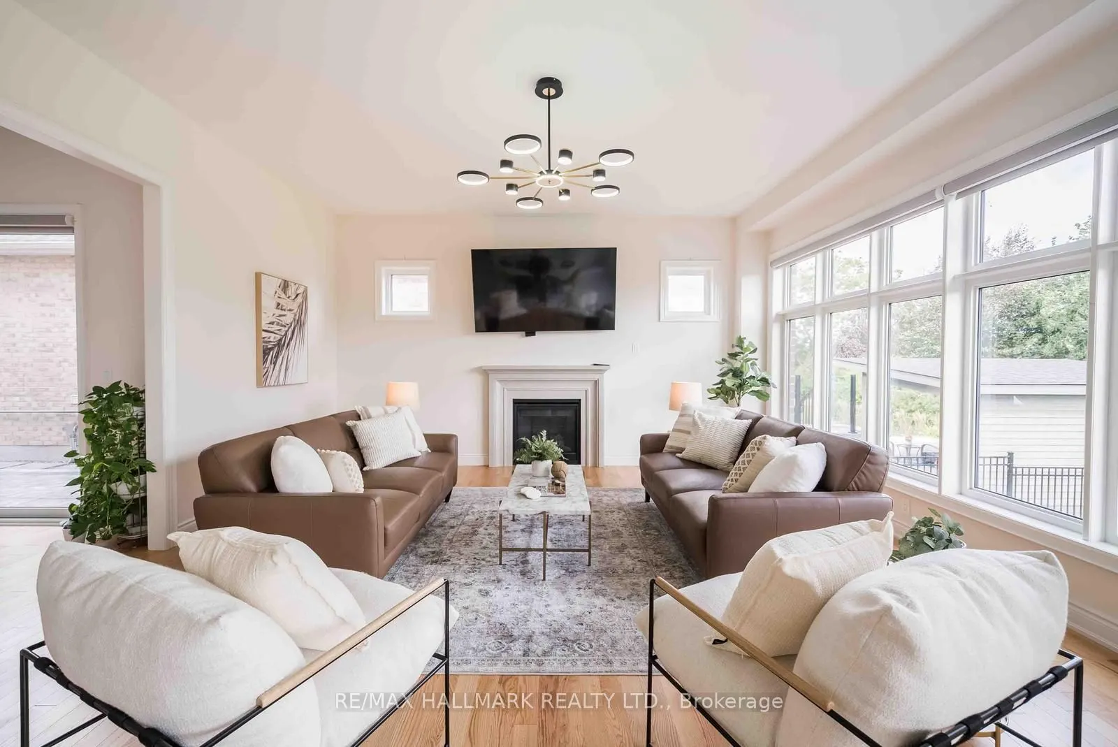 23 Carlinds Crescent