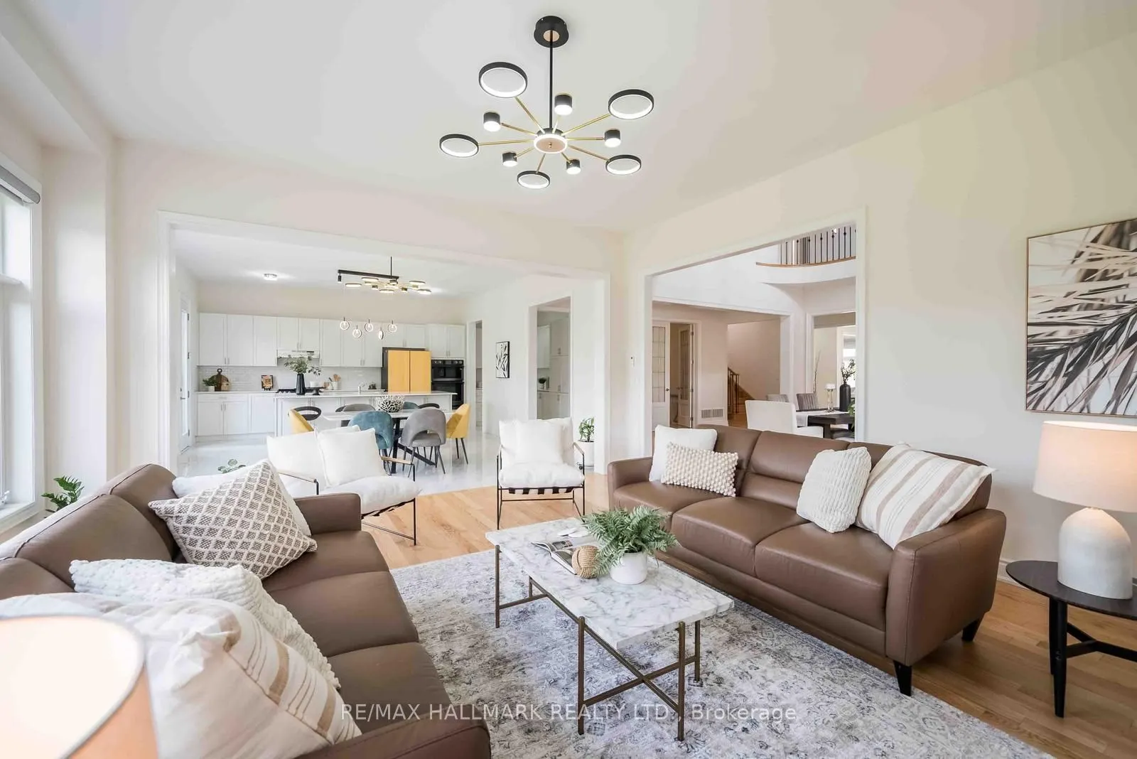 23 Carlinds Crescent