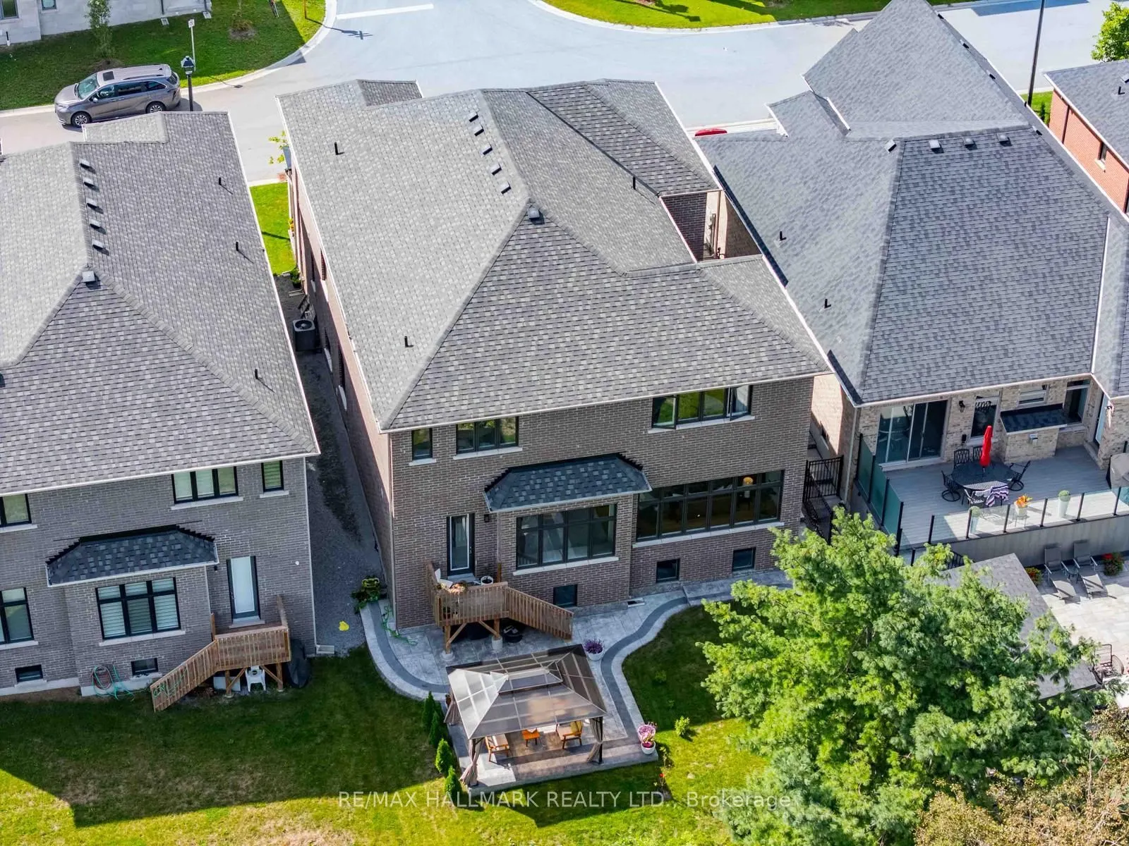 23 Carlinds Crescent