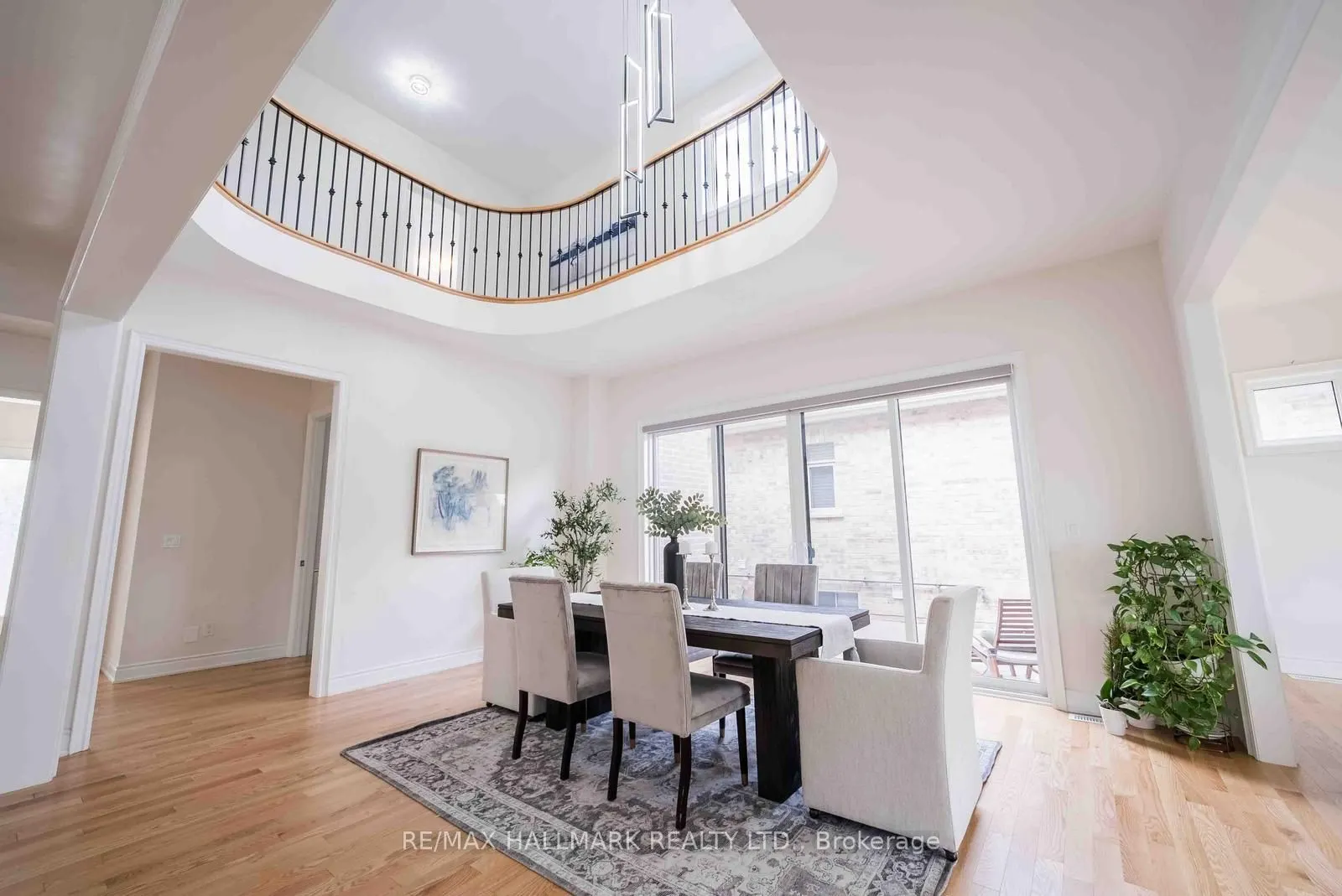 23 Carlinds Crescent