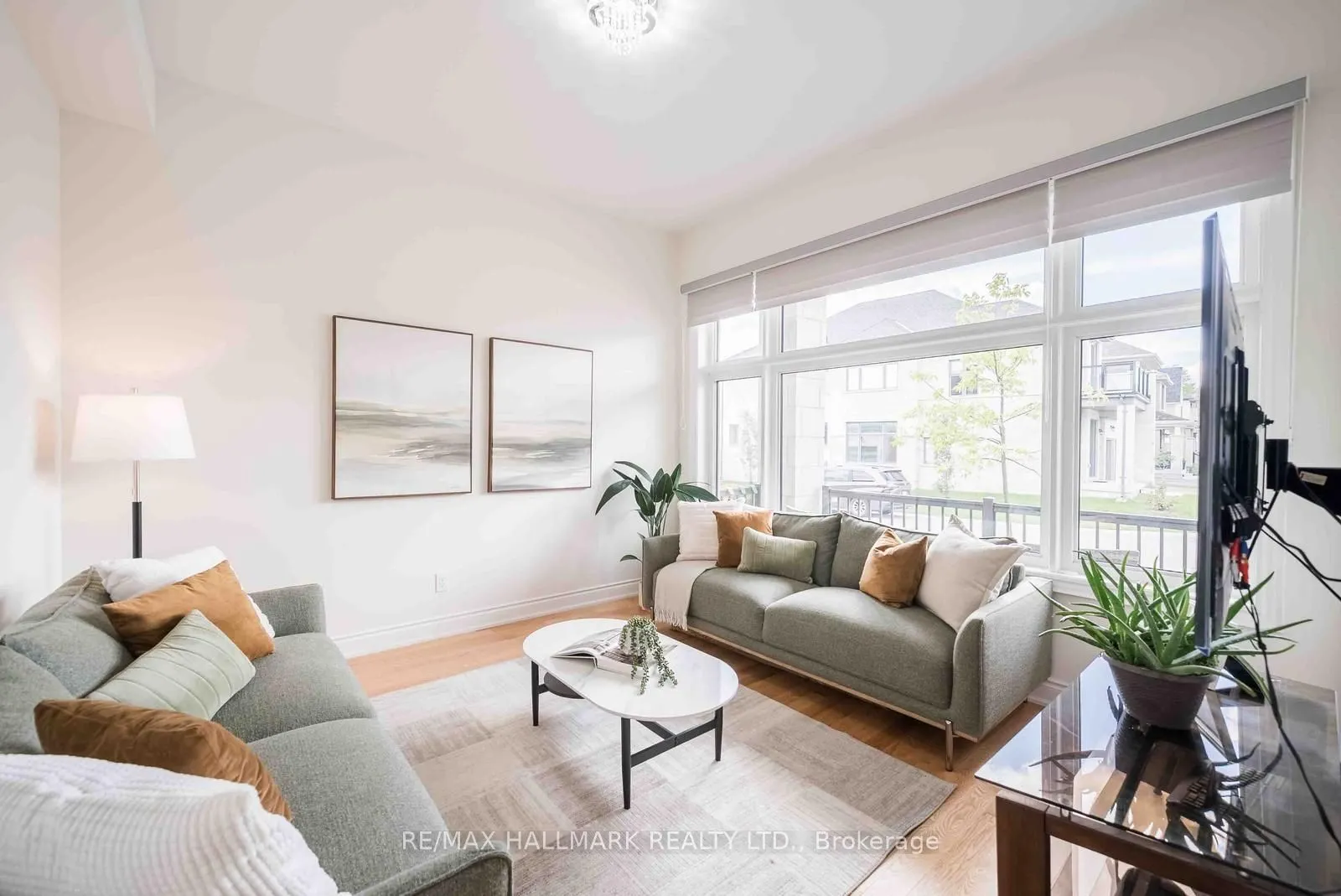 23 Carlinds Crescent