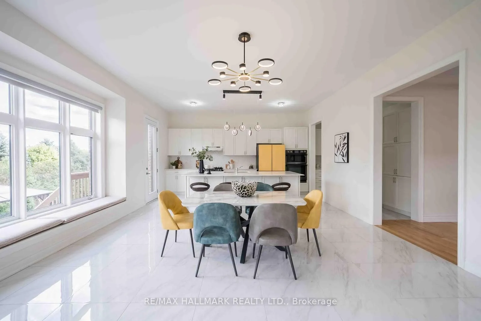 23 Carlinds Crescent