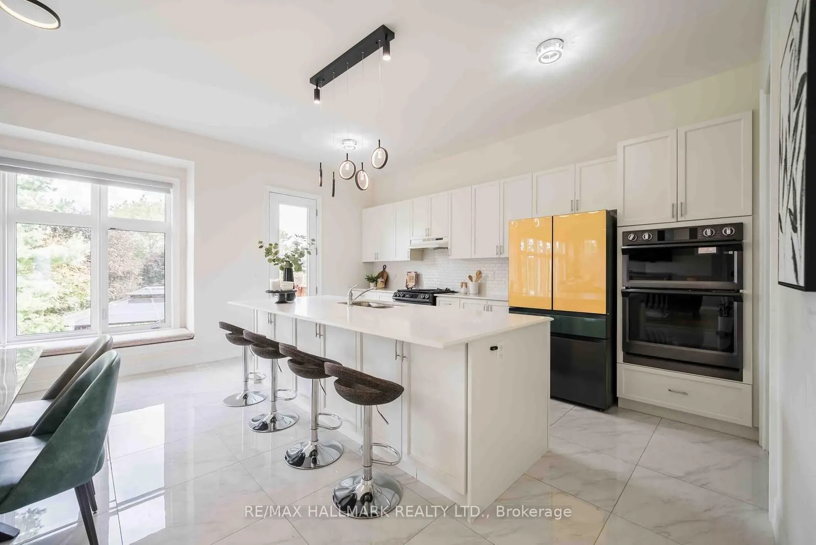 23 Carlinds Crescent