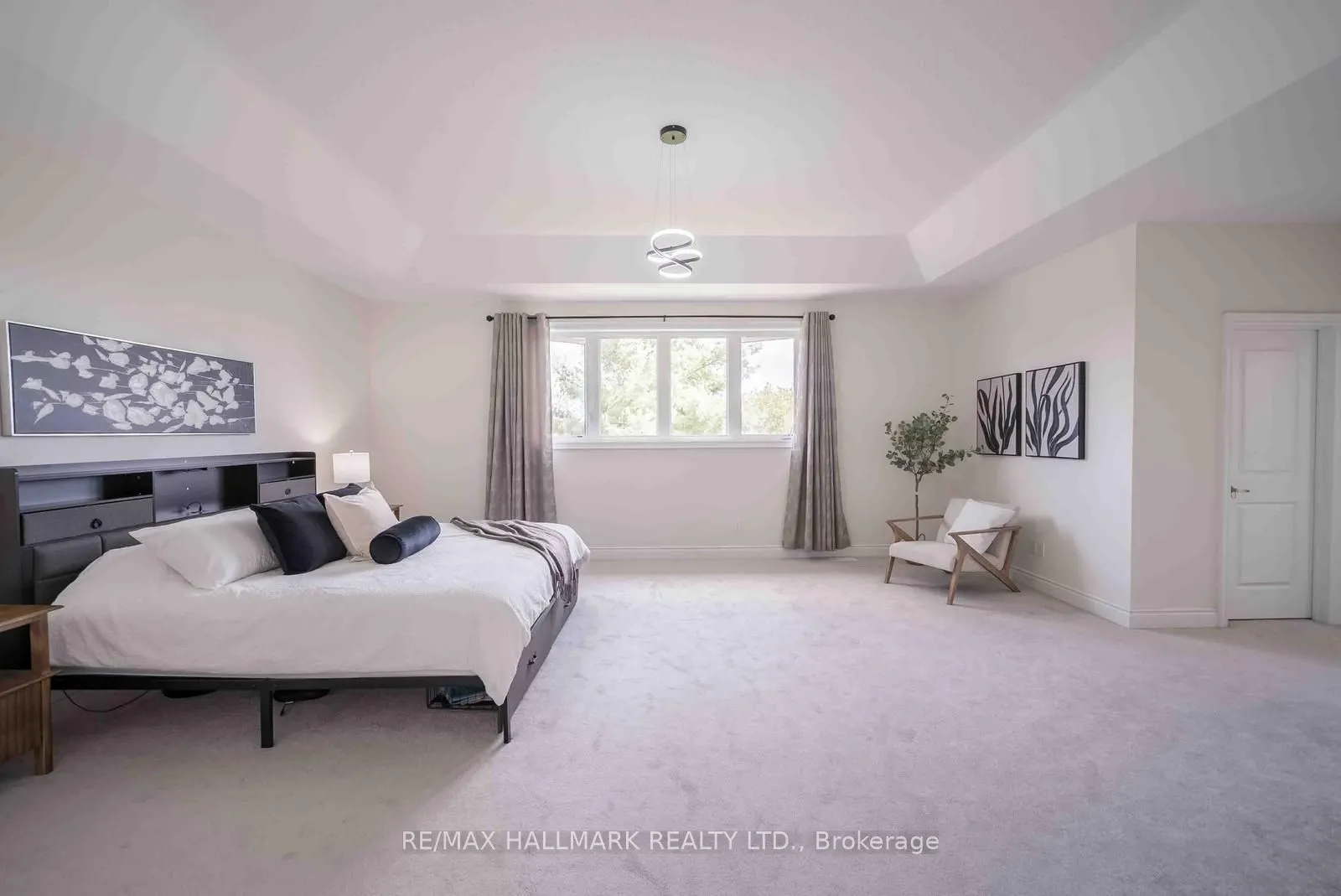 23 Carlinds Crescent