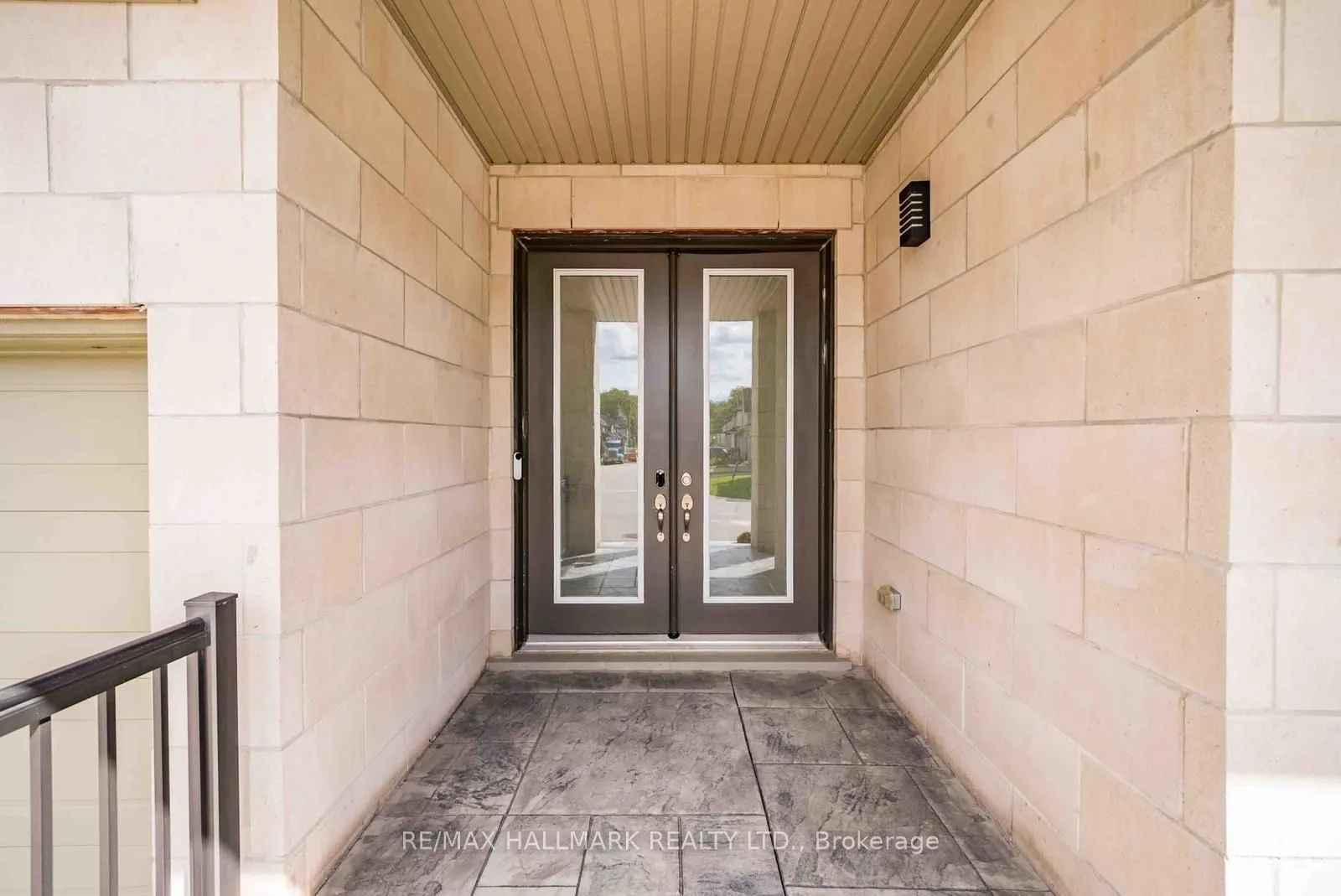 23 Carlinds Crescent