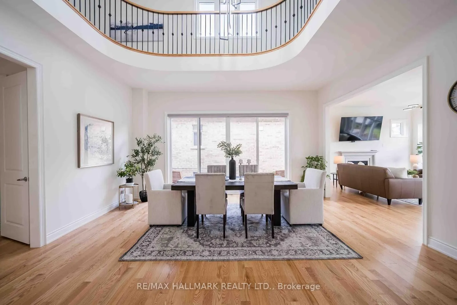 23 Carlinds Crescent