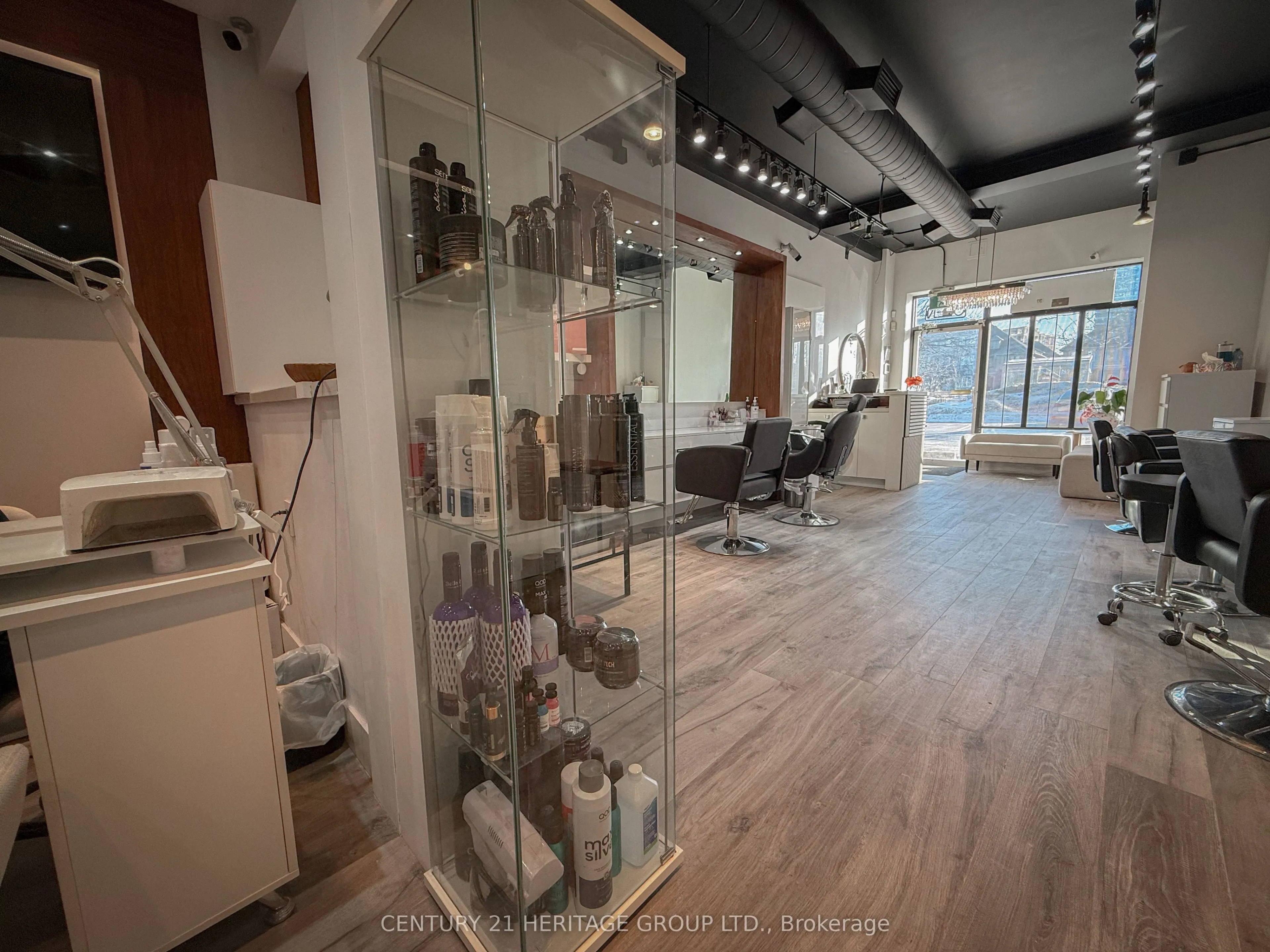 8910 Yonge Street #9
