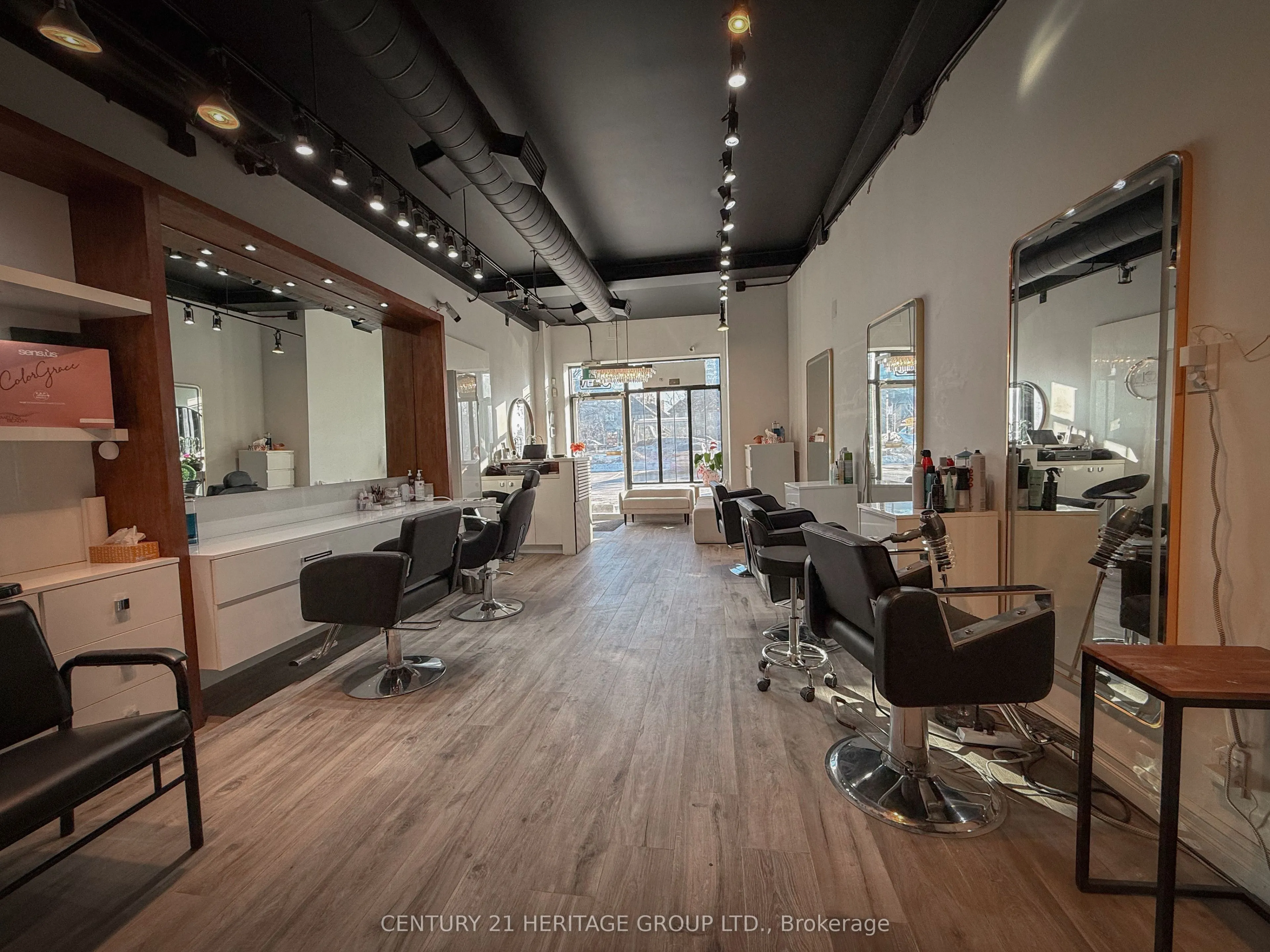 8910 Yonge Street #9