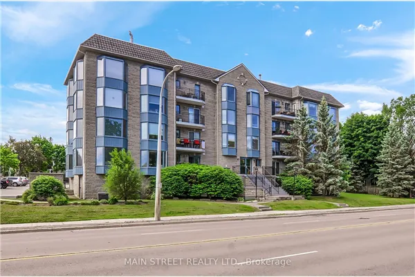 85 Wellington Street W #306