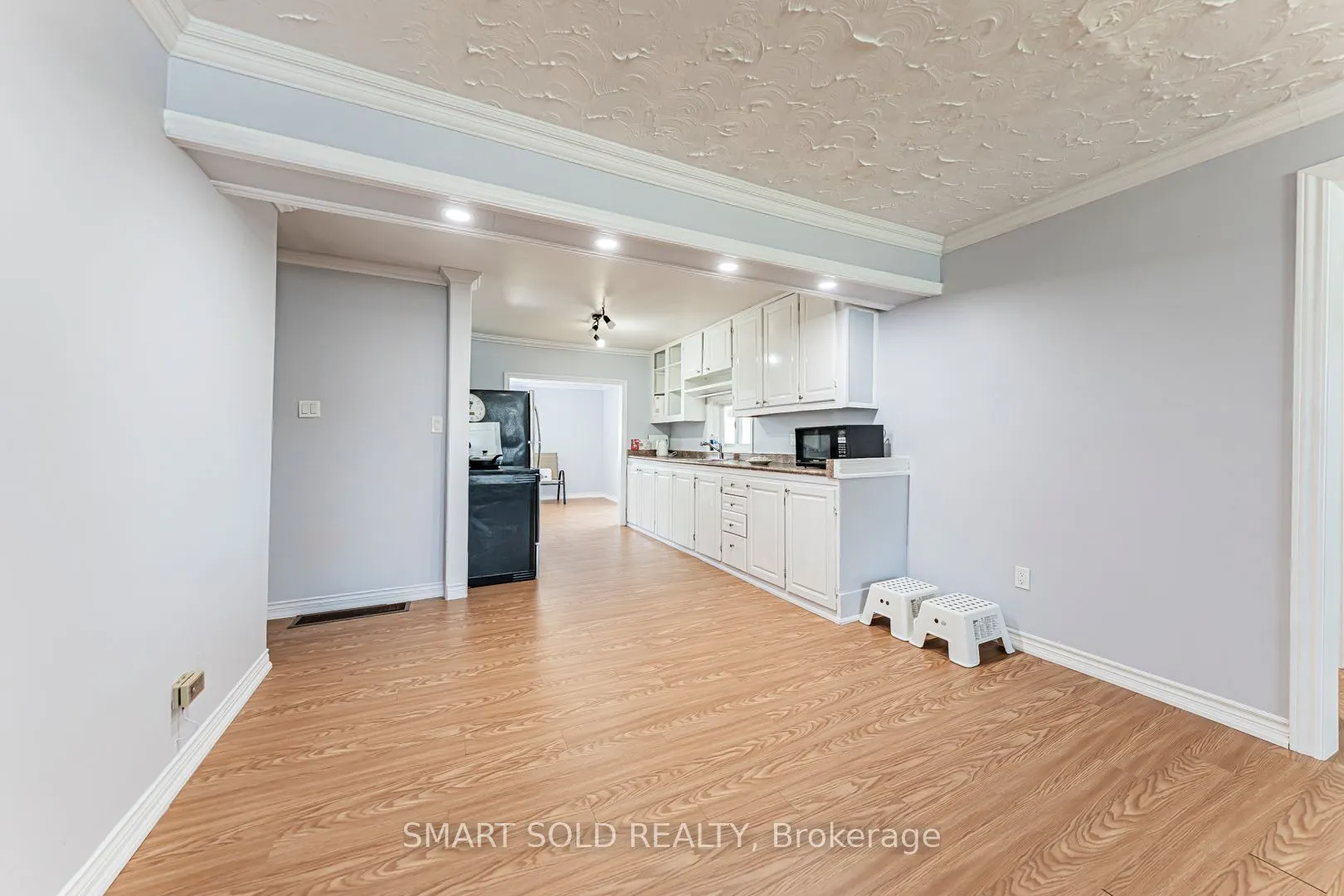 831 Norval Road