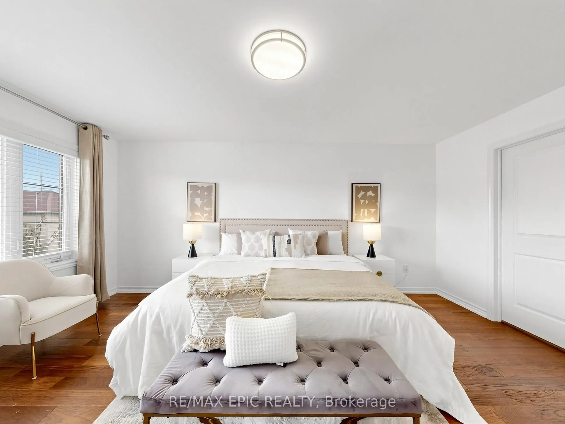 15 Vedette Way