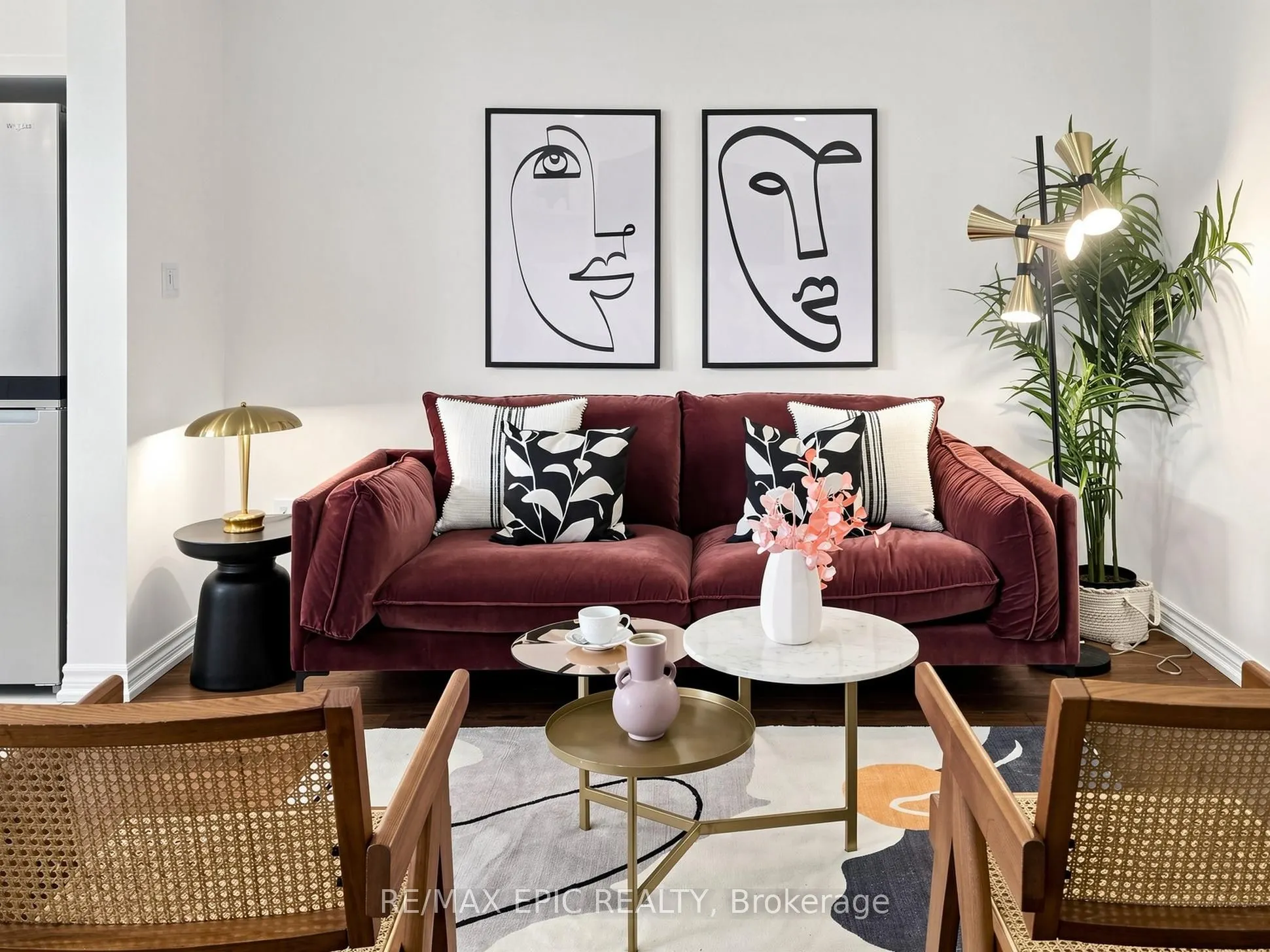 15 Vedette Way