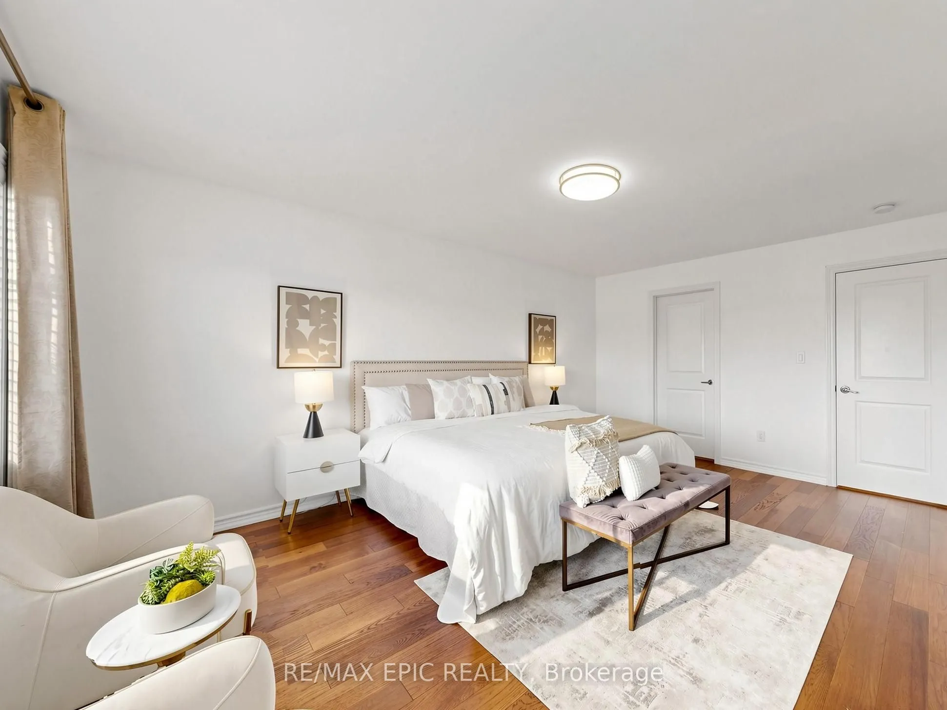 15 Vedette Way