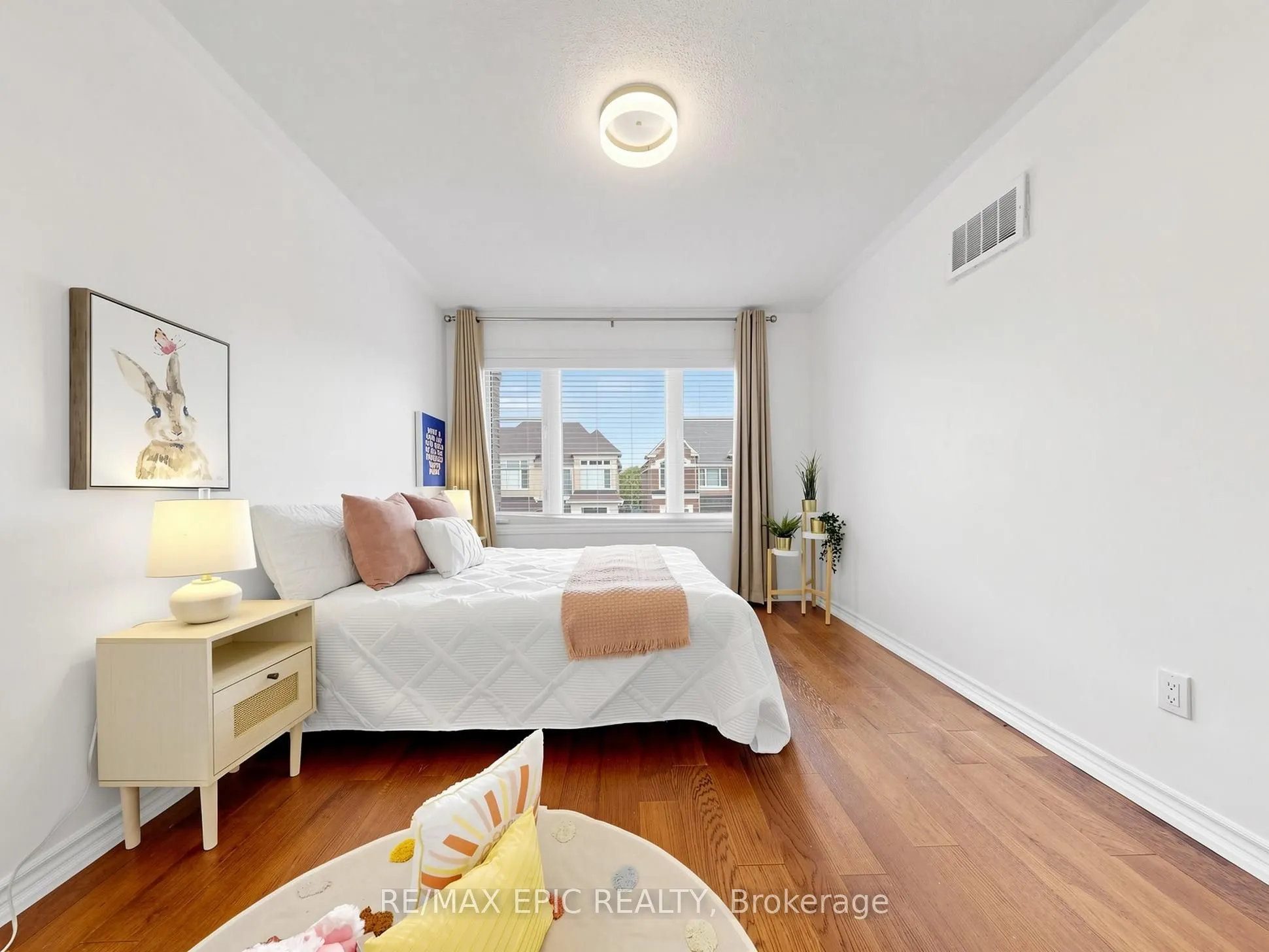 15 Vedette Way