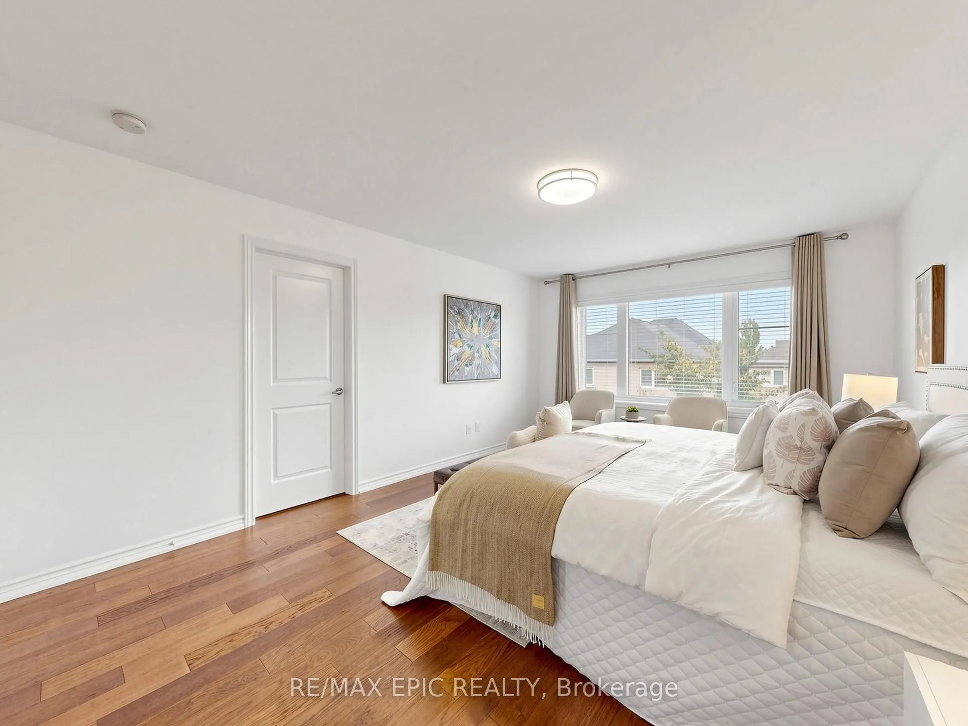 15 Vedette Way