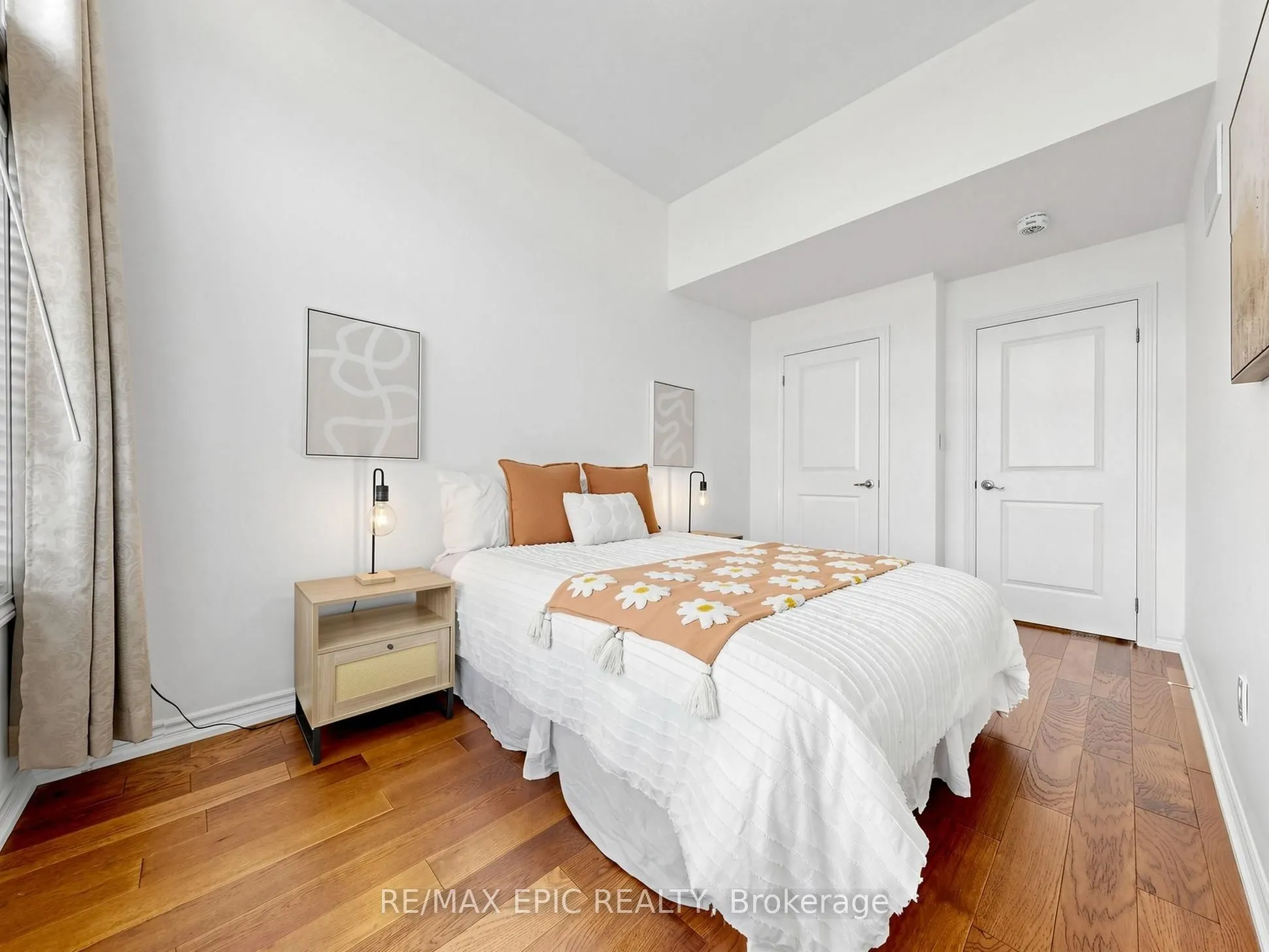 15 Vedette Way