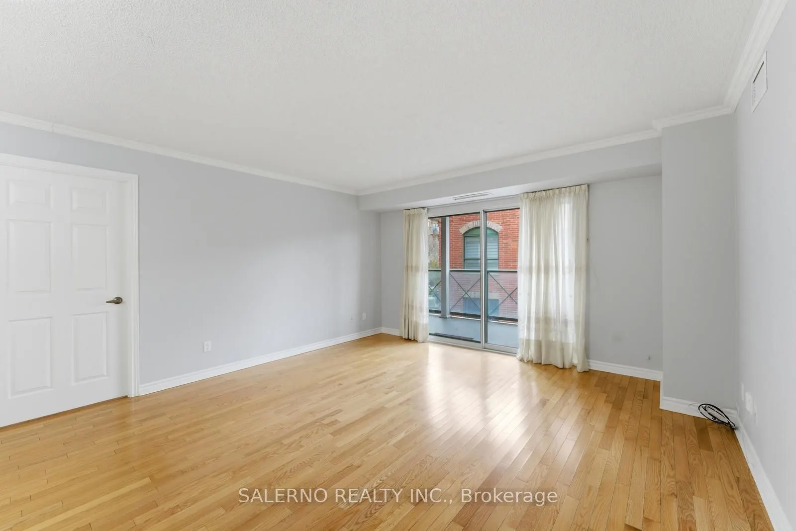 141 Woodbridge Avenue #312