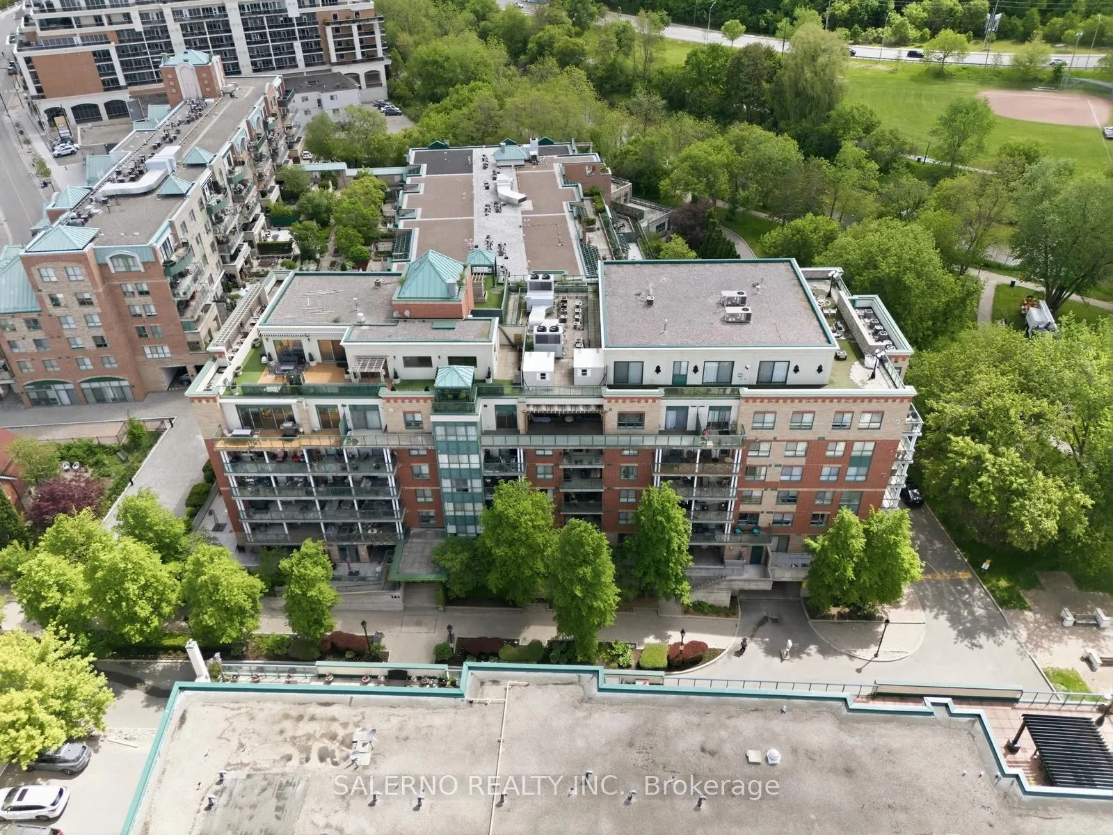 141 Woodbridge Avenue #312