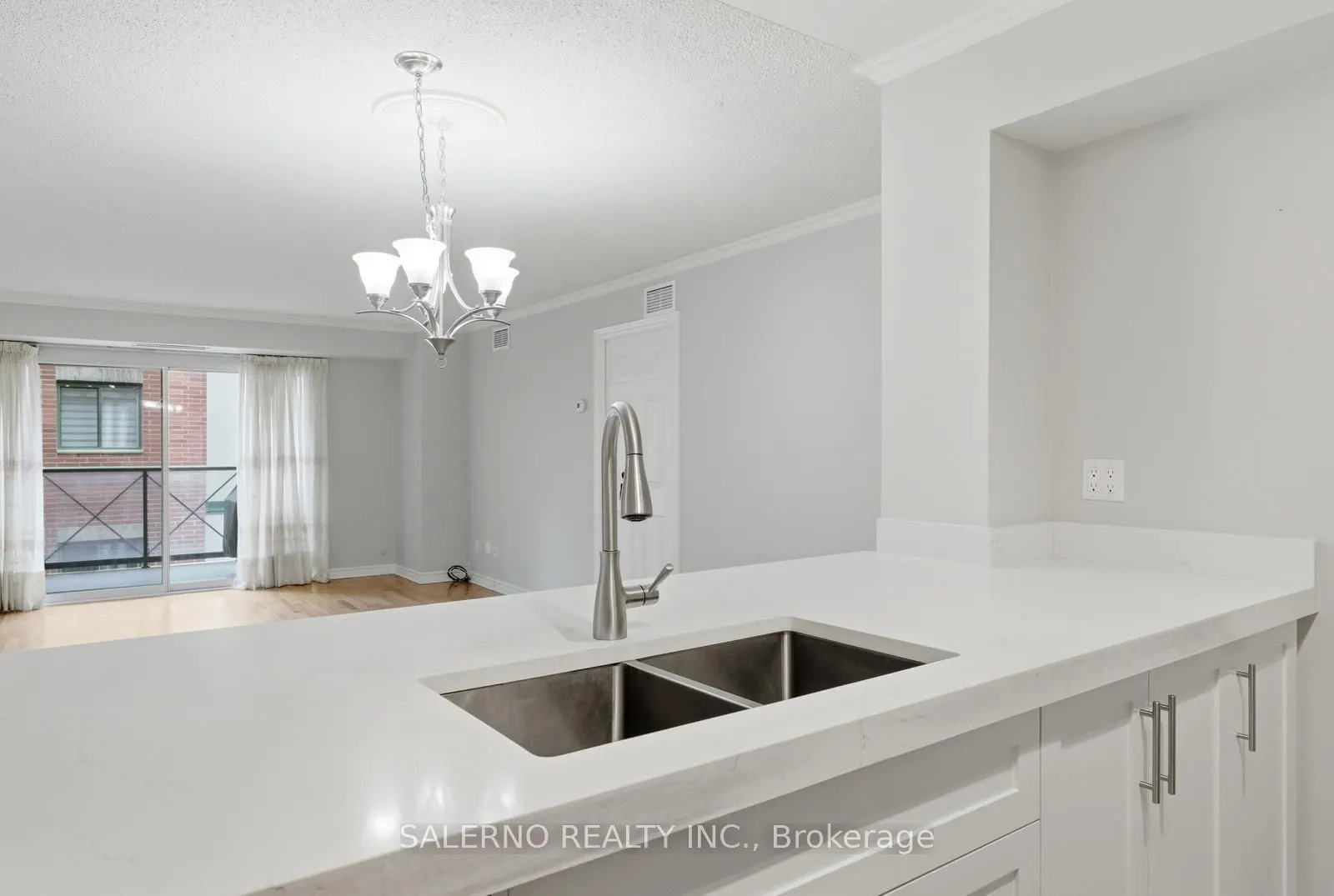 141 Woodbridge Avenue #312