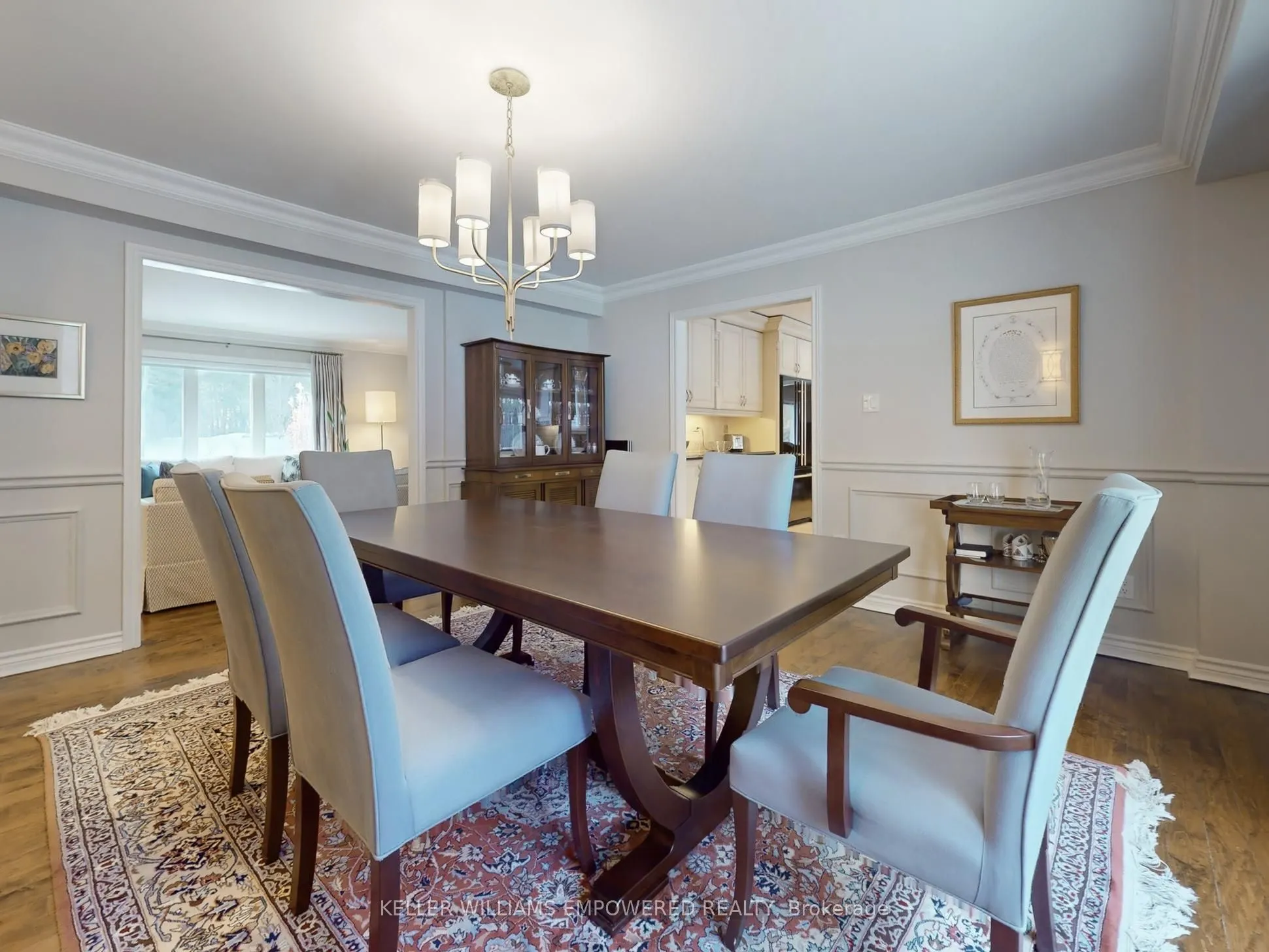 544 Woodland Acres Crescent