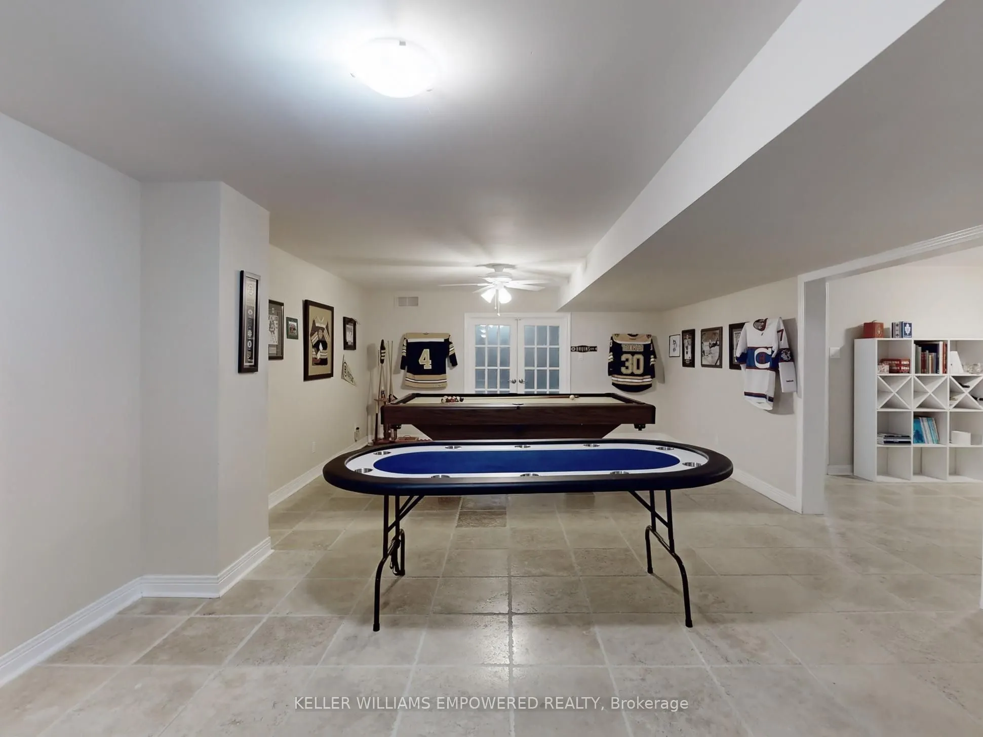 544 Woodland Acres Crescent