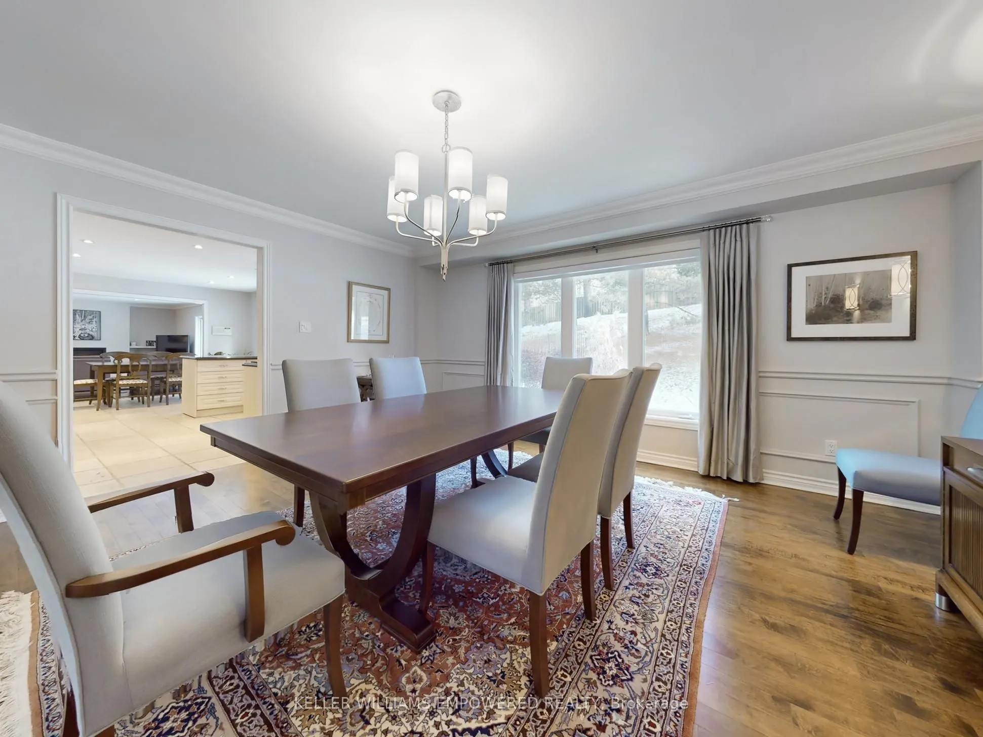 544 Woodland Acres Crescent