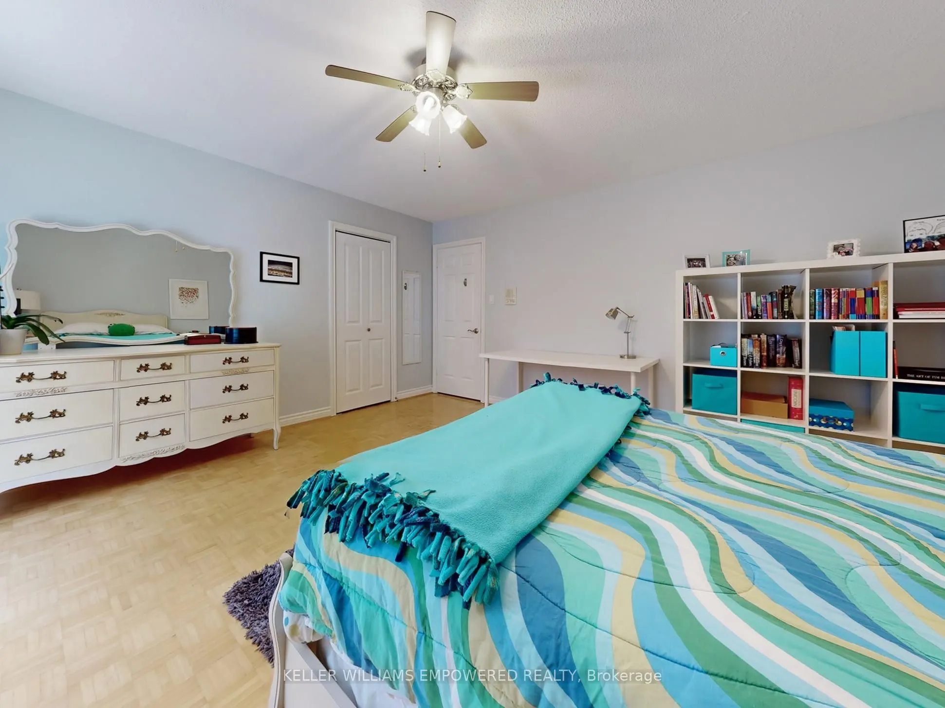 544 Woodland Acres Crescent