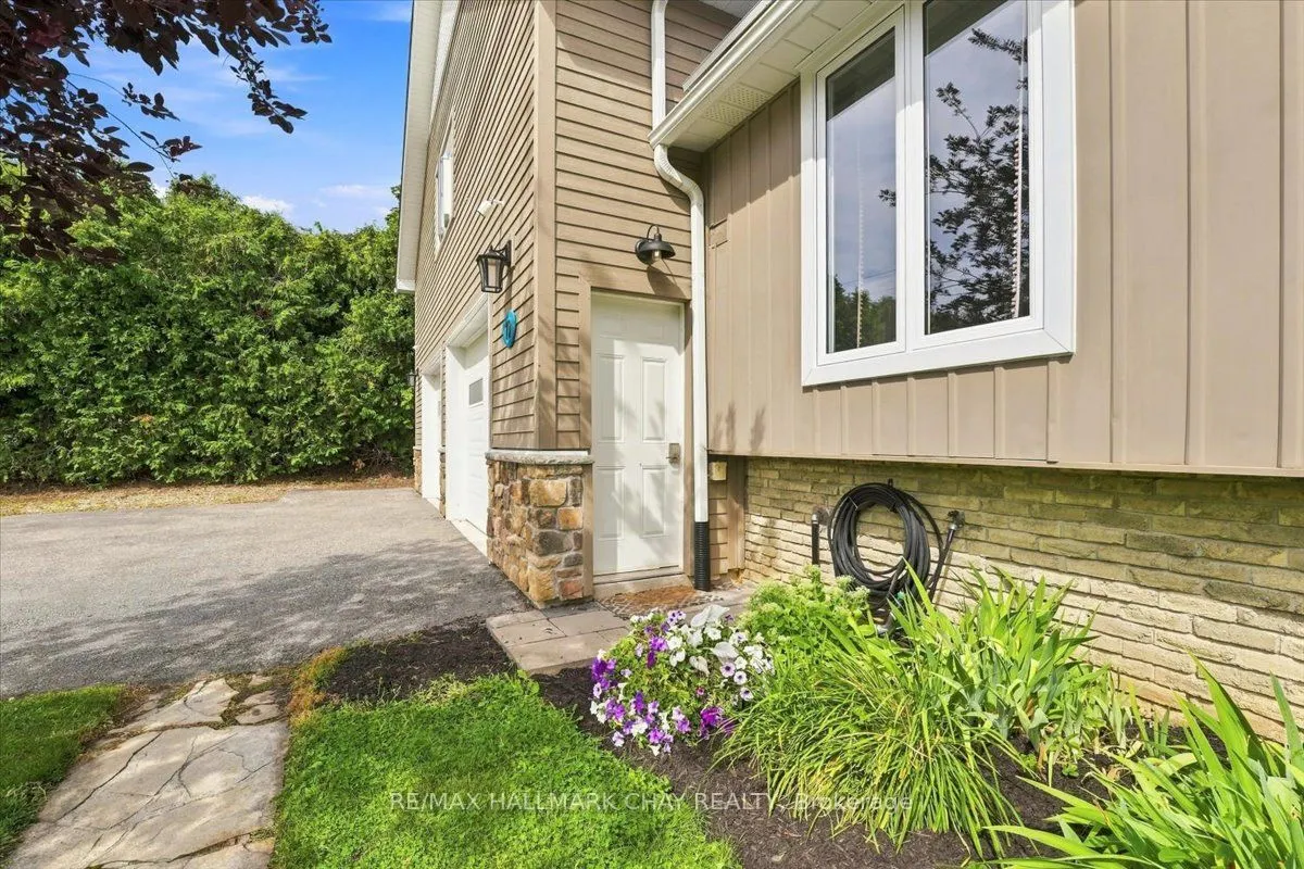 10 Jamieson Drive