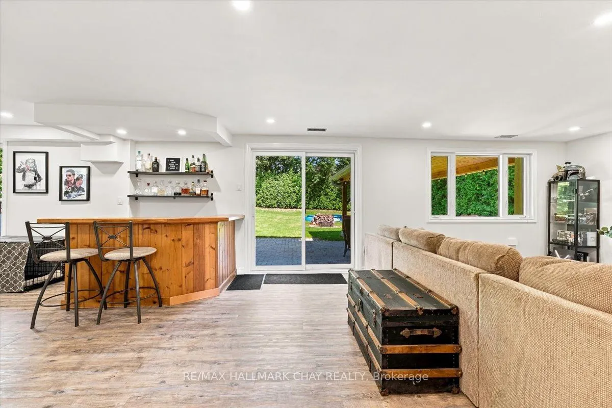 10 Jamieson Drive
