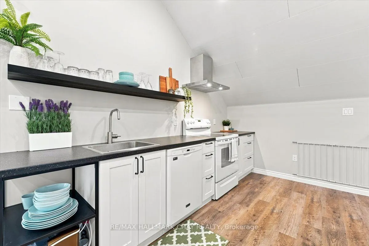 10 Jamieson Drive
