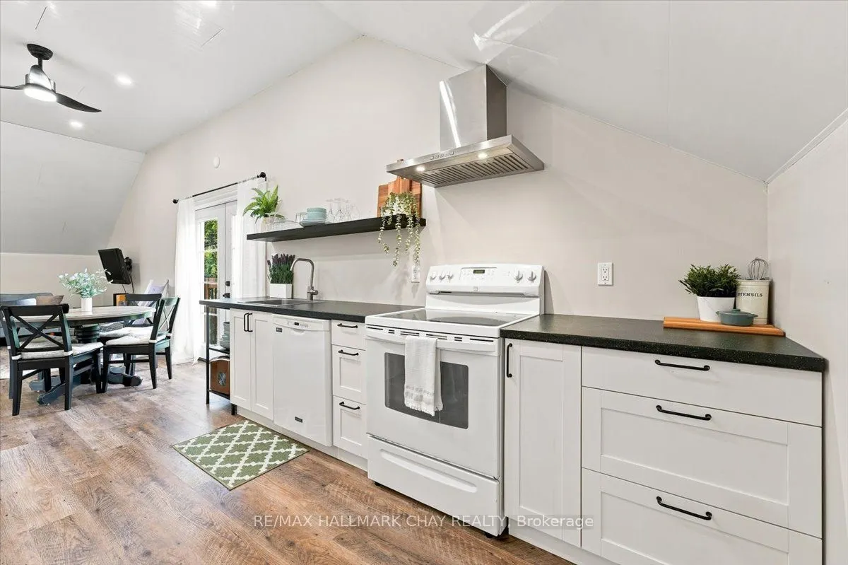 10 Jamieson Drive