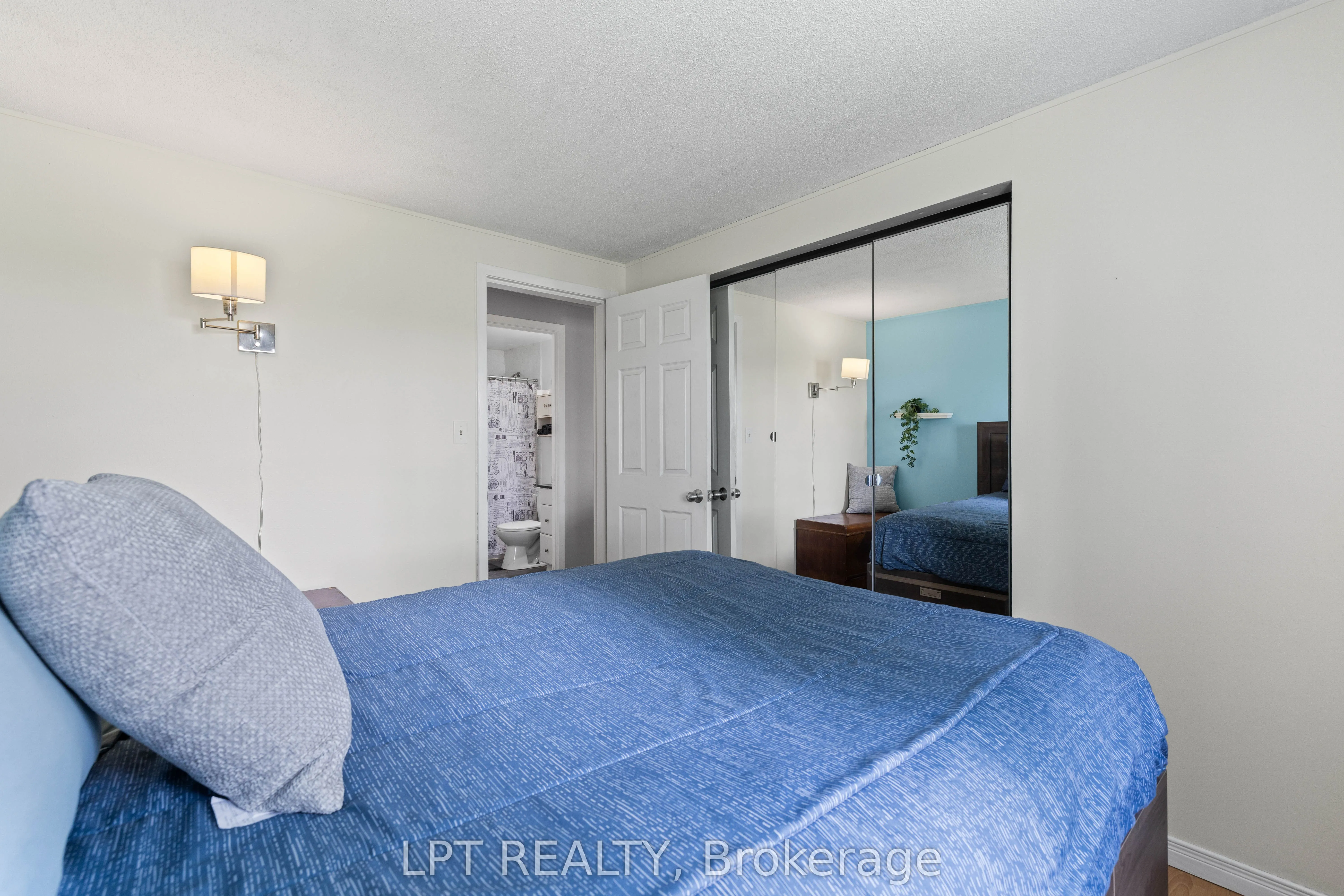 2743 Lockhart Road