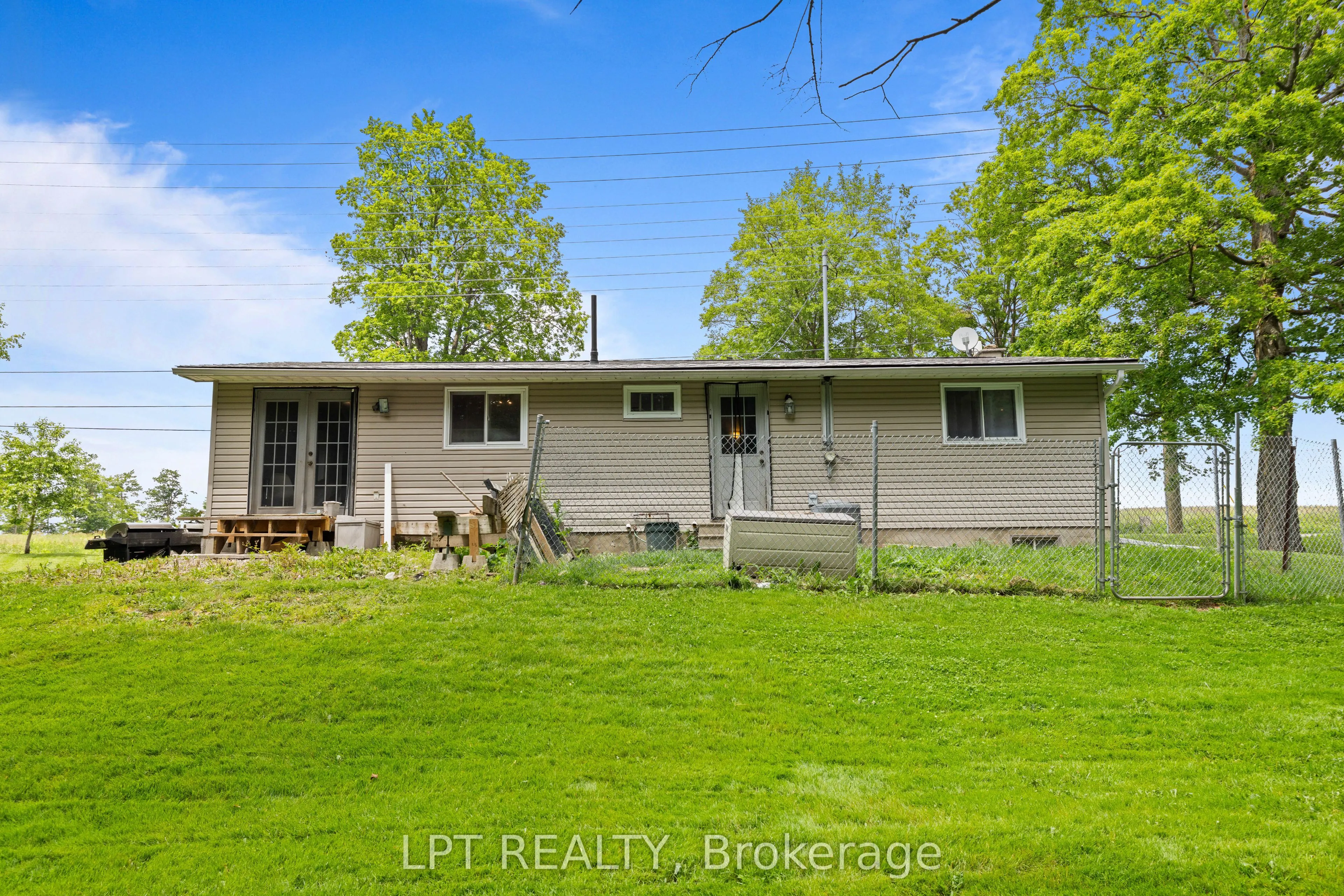 2743 Lockhart Road