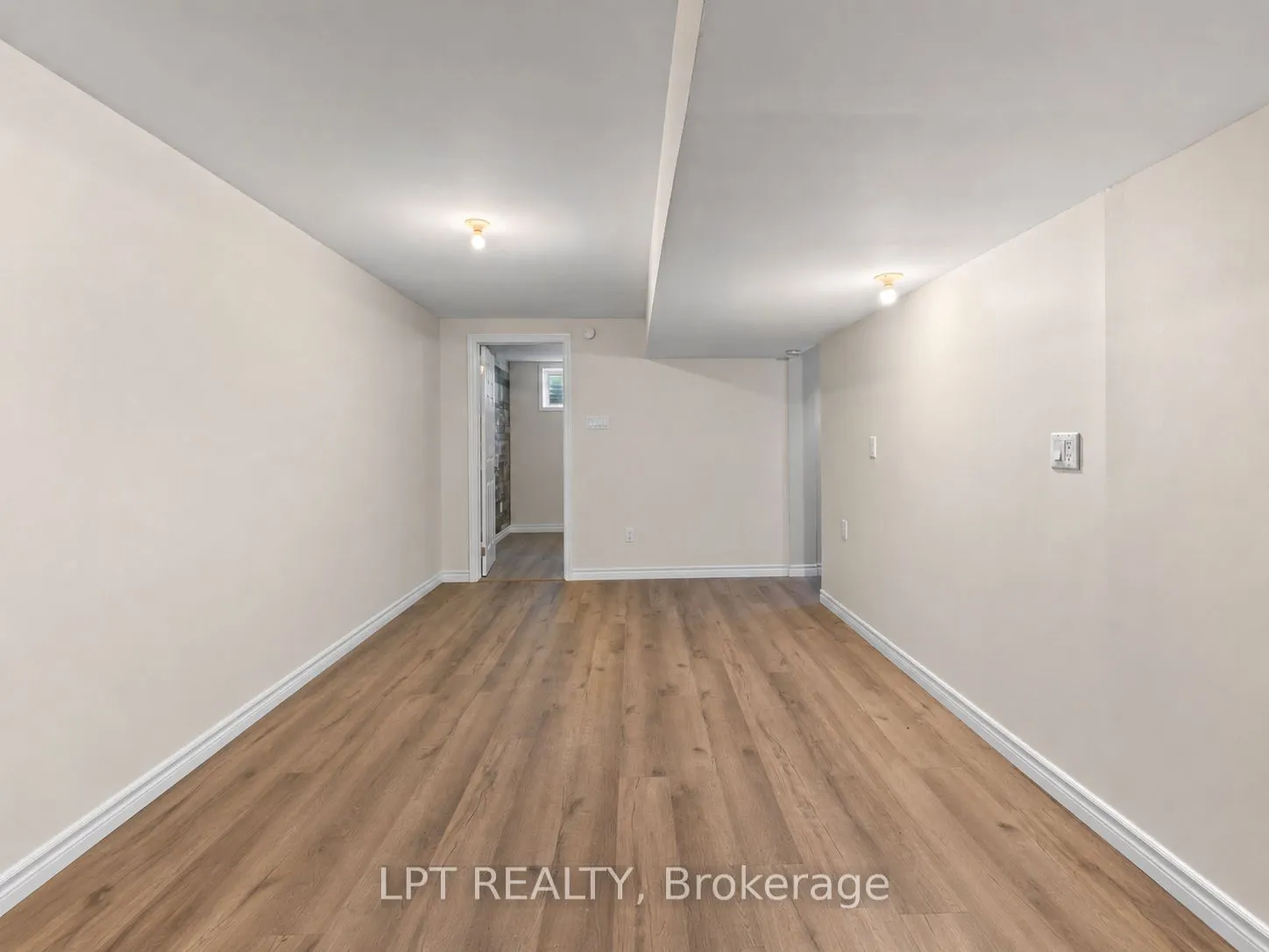 2743 Lockhart Road
