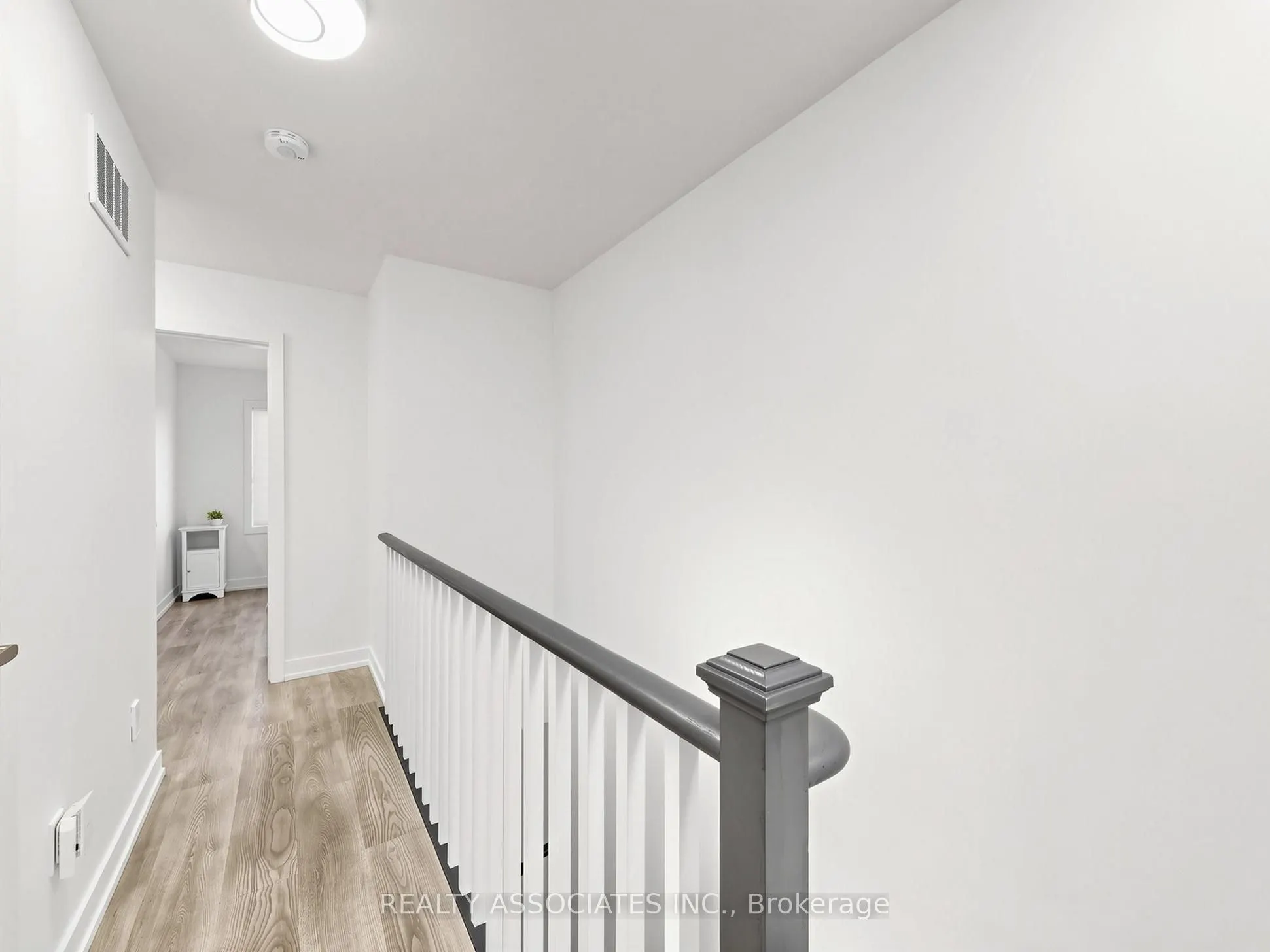 14 Baker Hill Boulevard