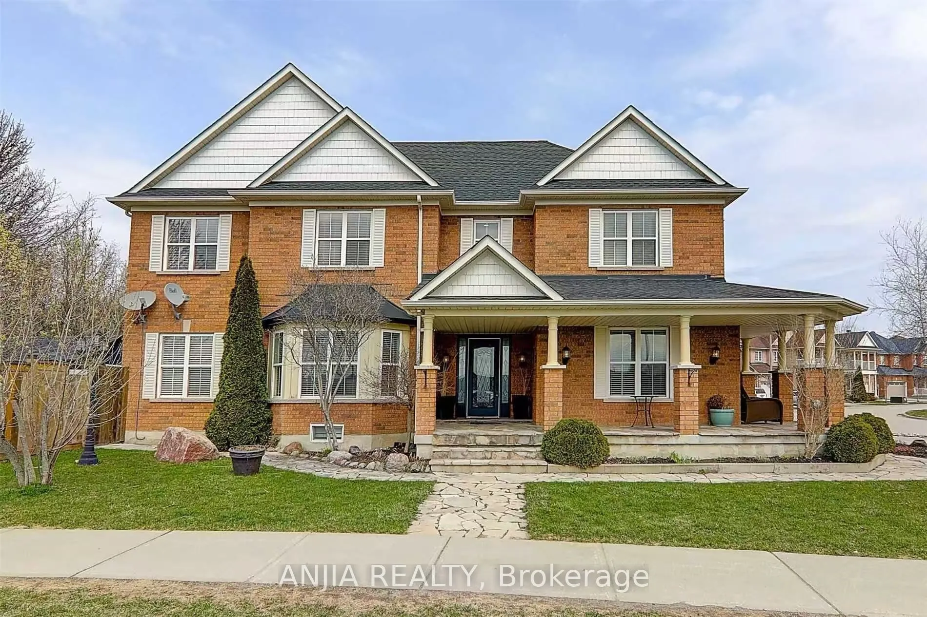 38 Harper's Gate Way