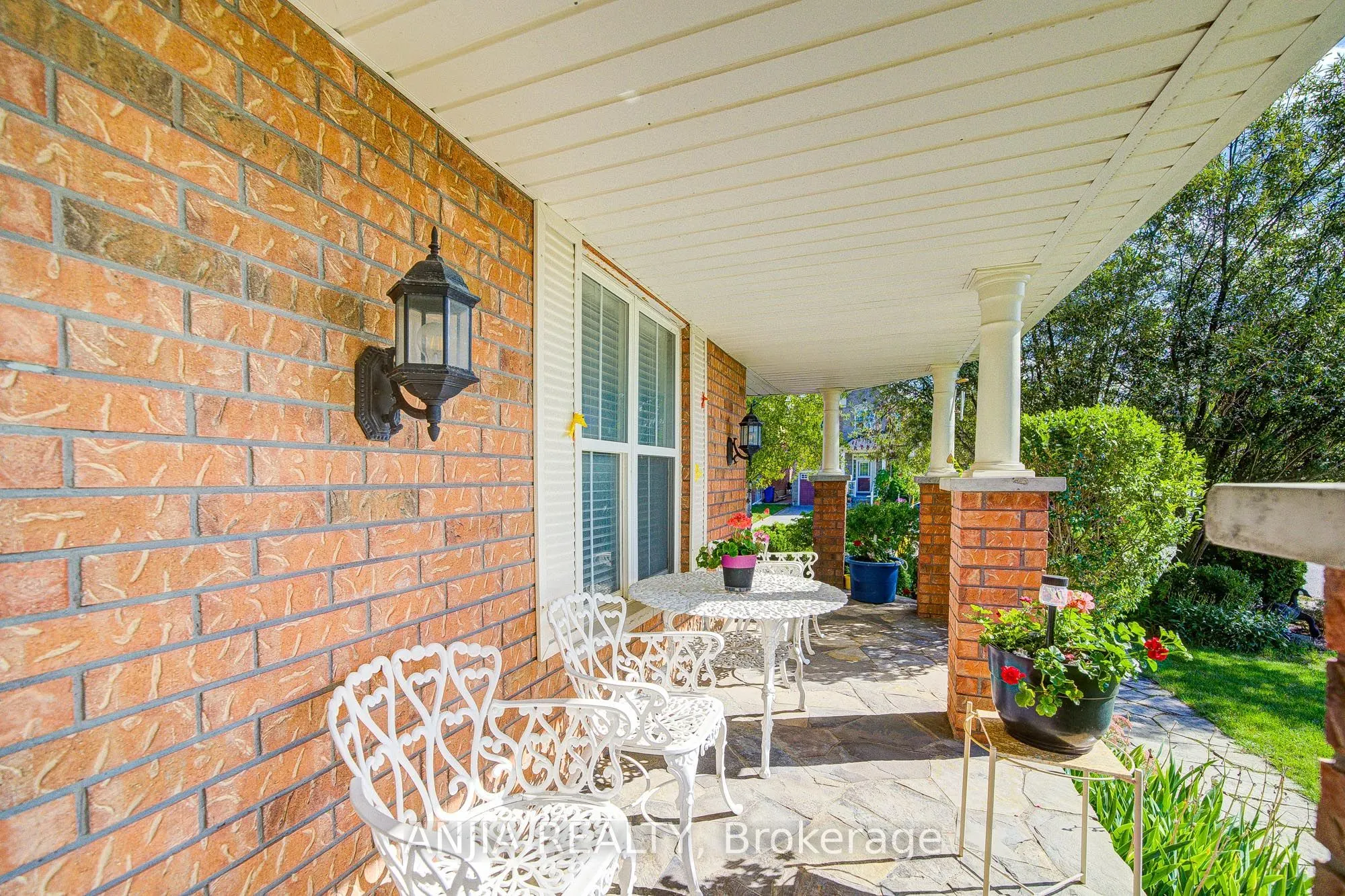 38 Harper's Gate Way