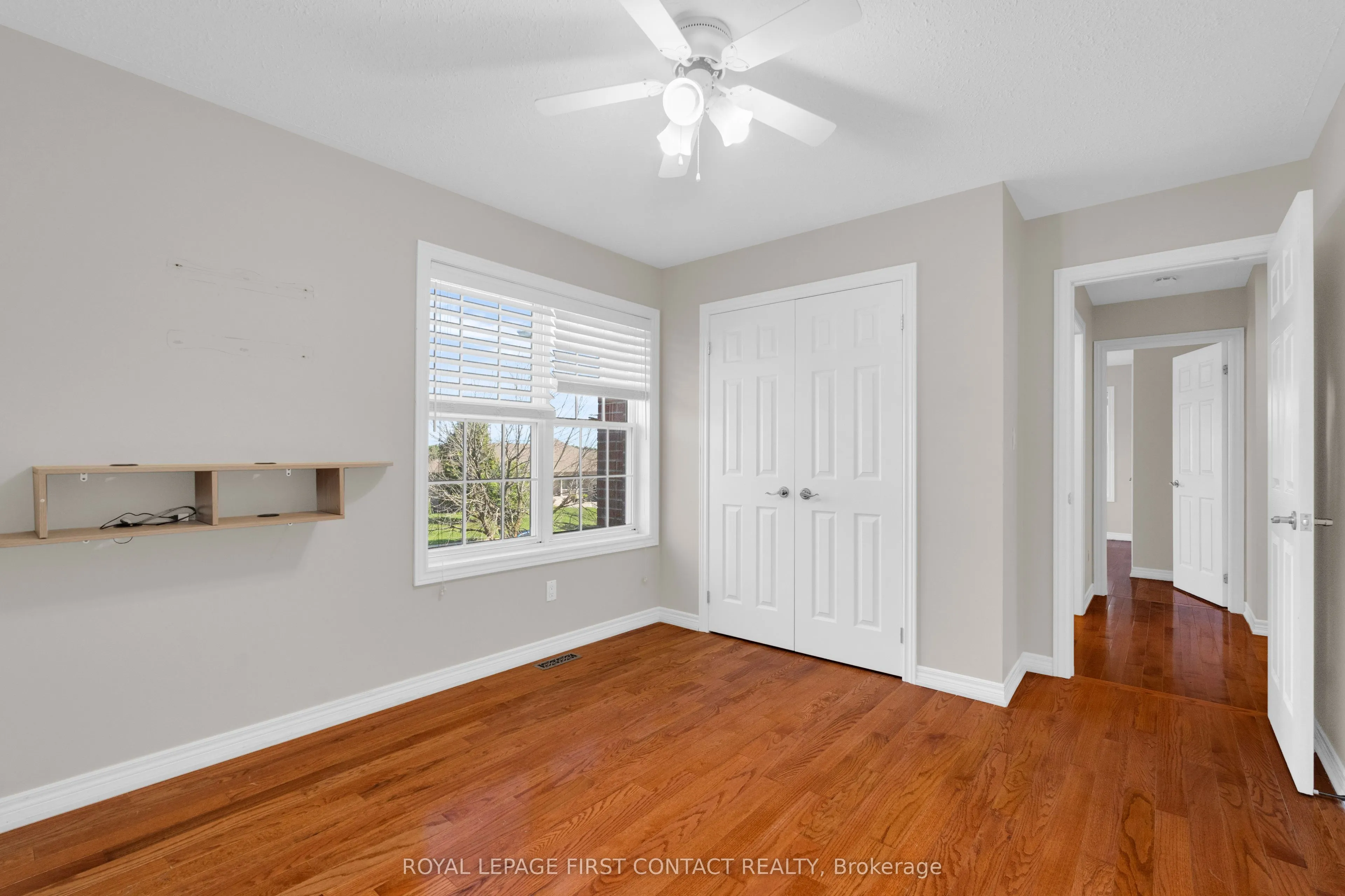 43 Vanderpost Crescent