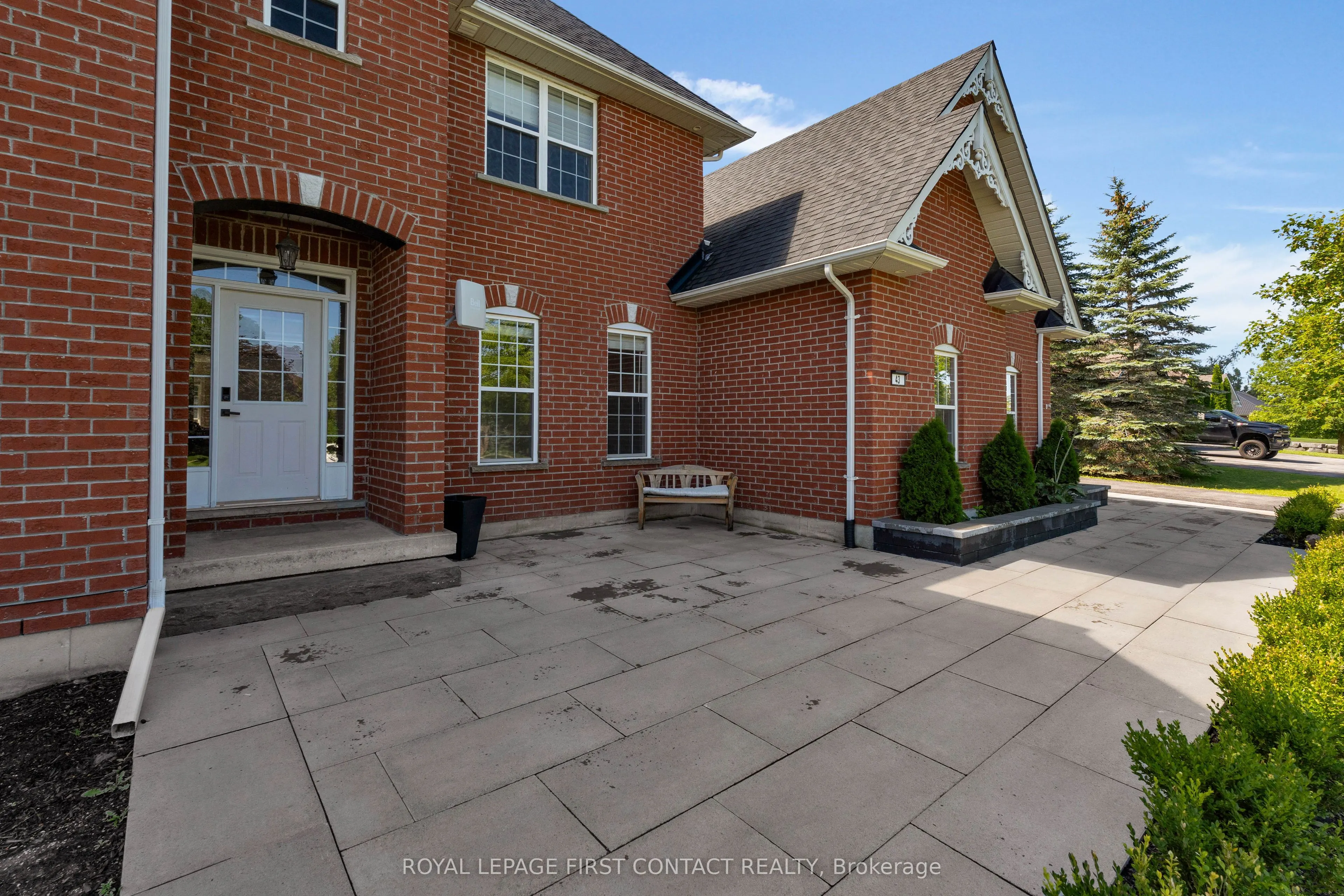 43 Vanderpost Crescent