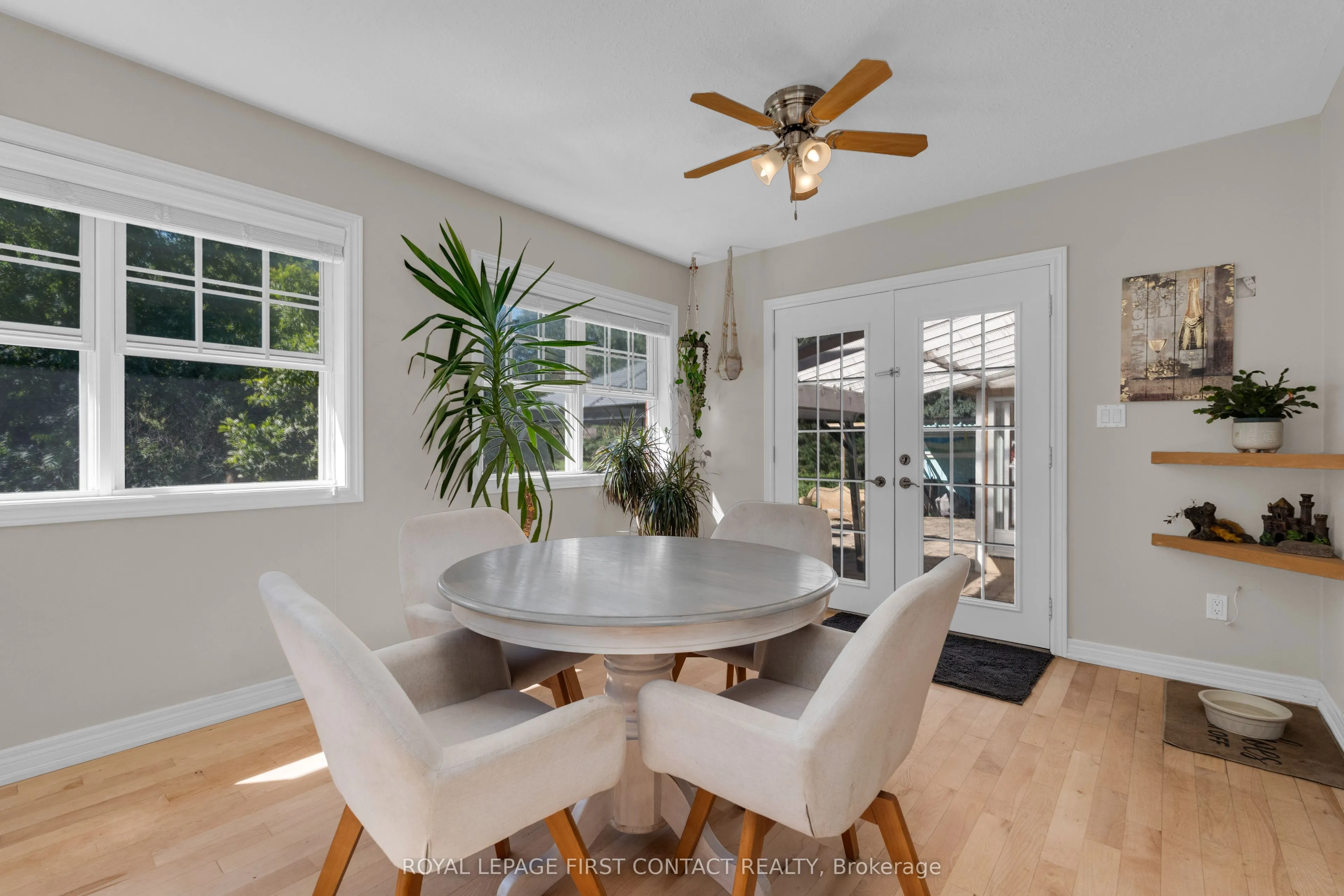 43 Vanderpost Crescent