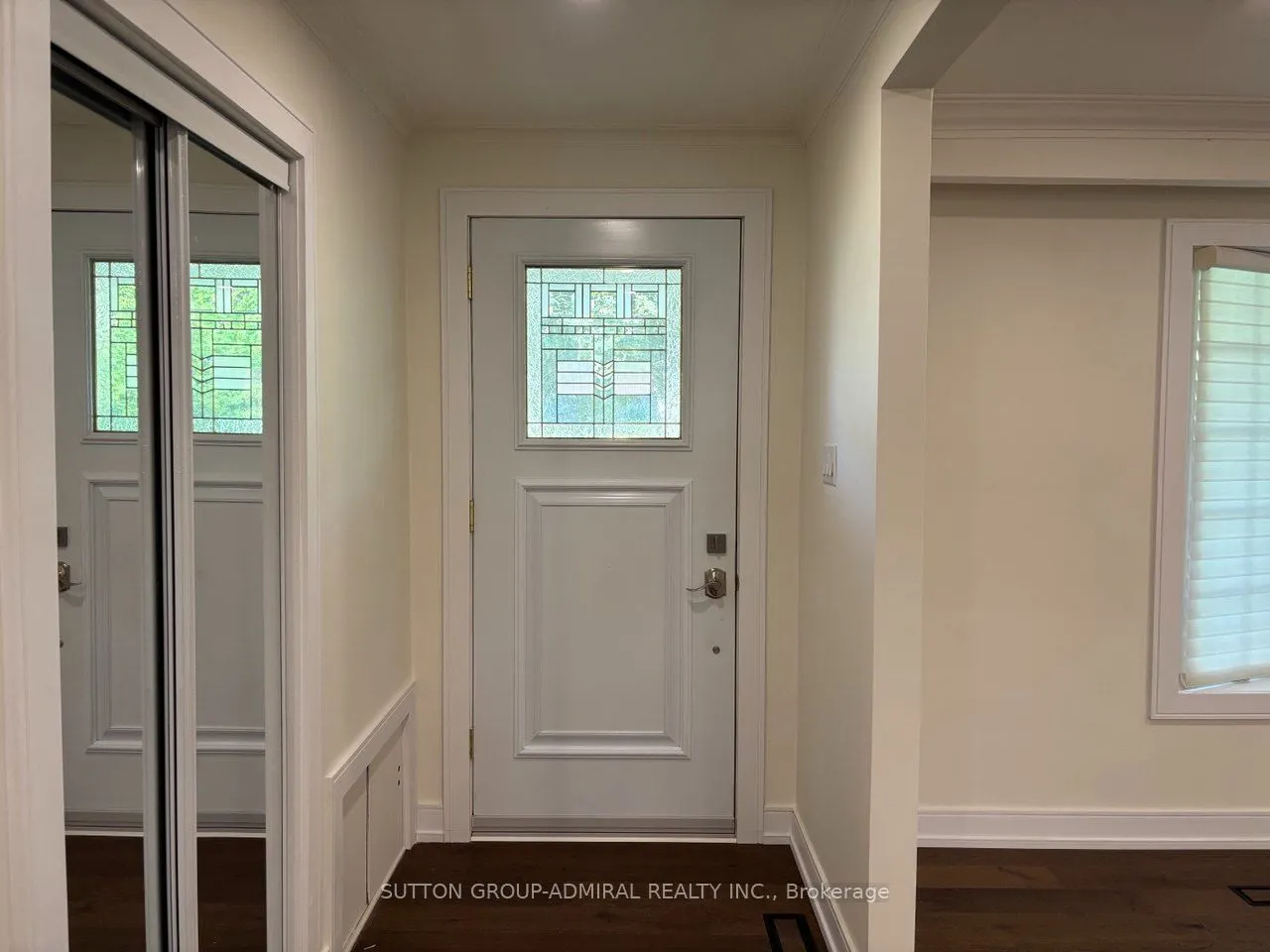 86 Hamilton Drive #Main Floor