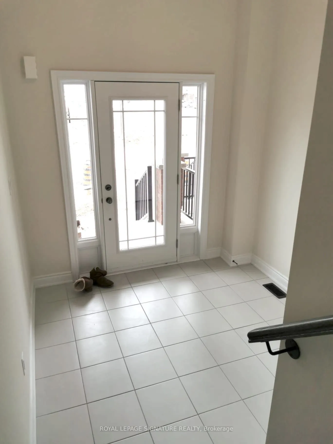 47 Lorne Thomas Place