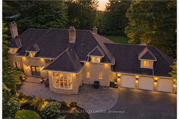 15 Skyridge Court