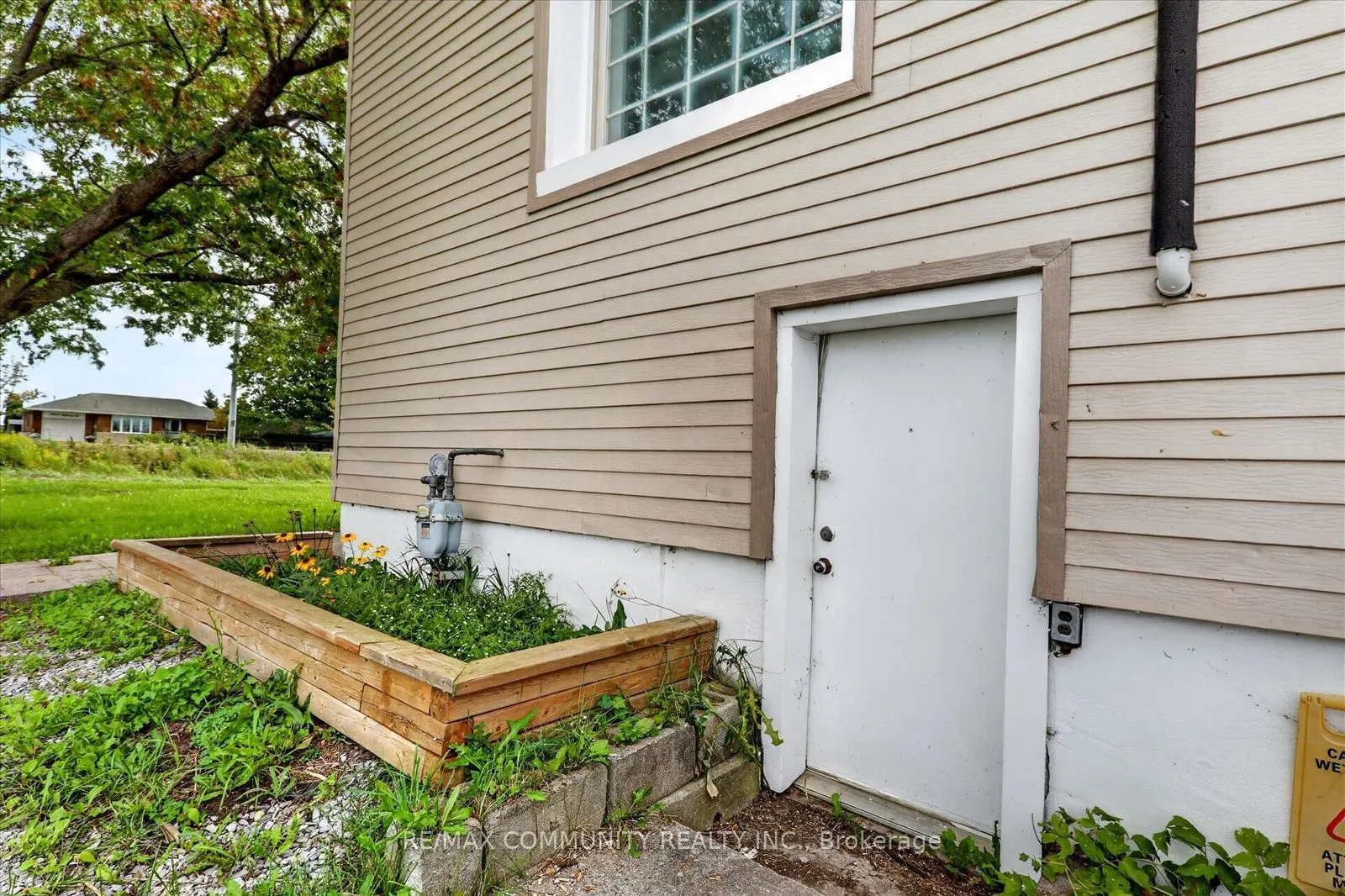 6 Sunkist Road