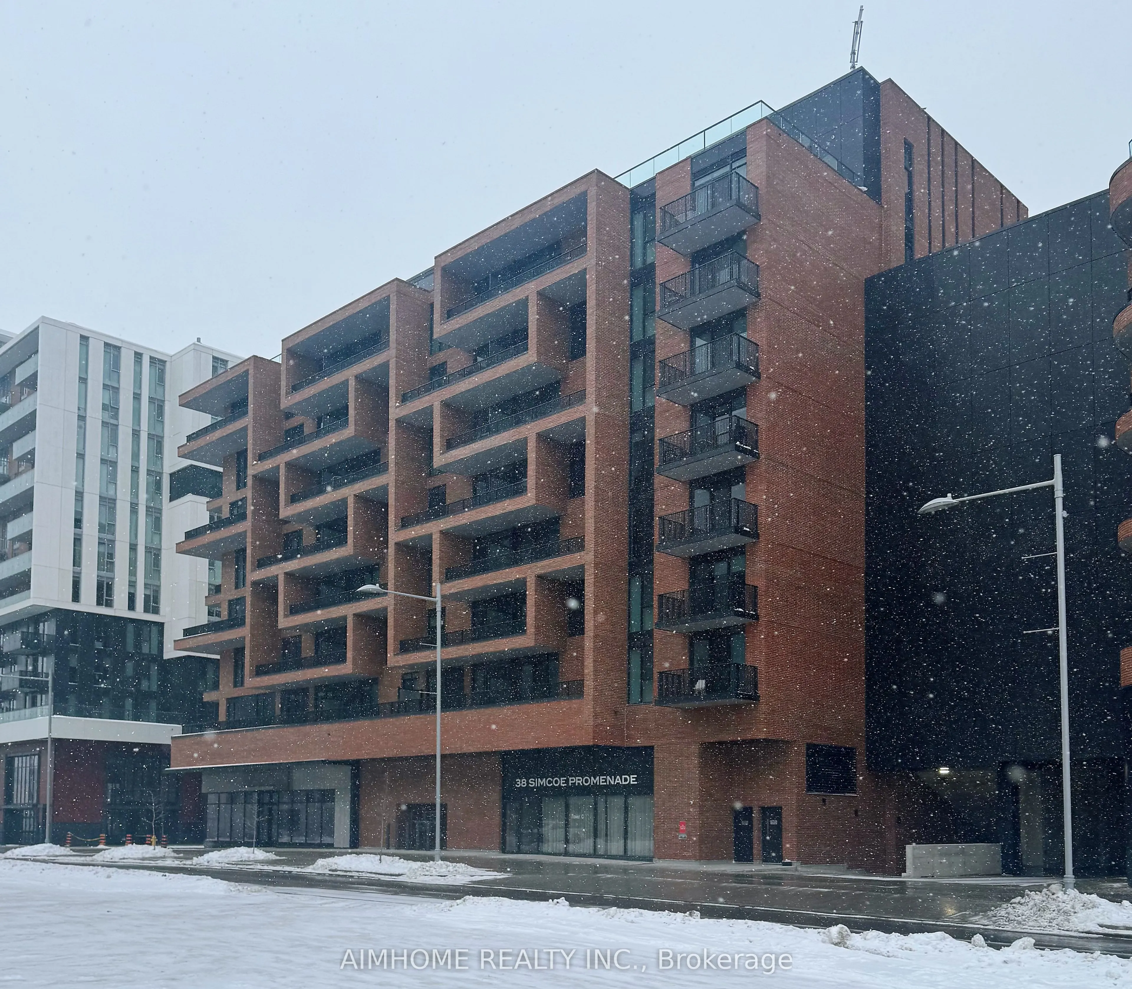 38 Simcoe Promenade #902