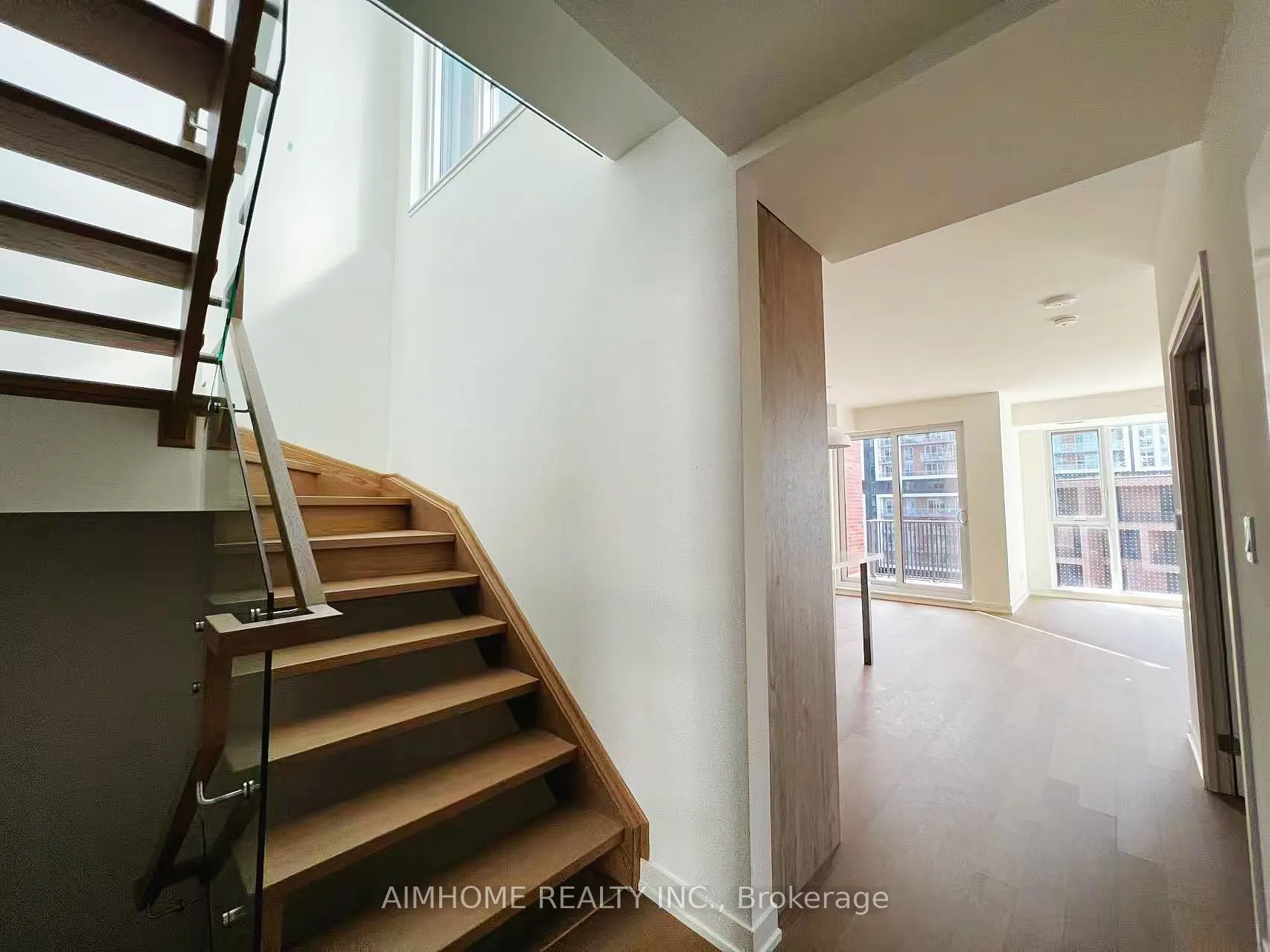 38 Simcoe Promenade #902