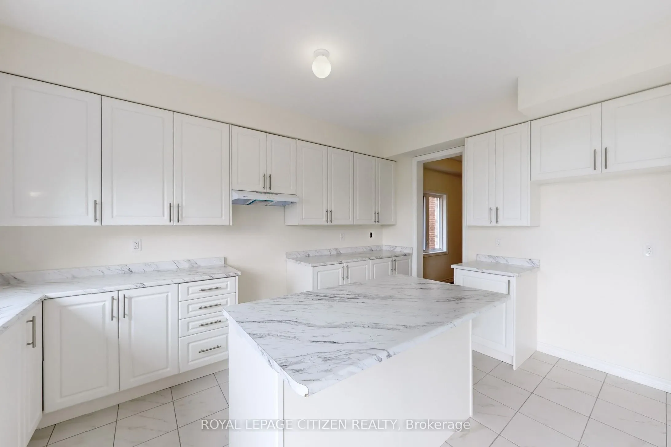 123 Cliff Thompson Crescent